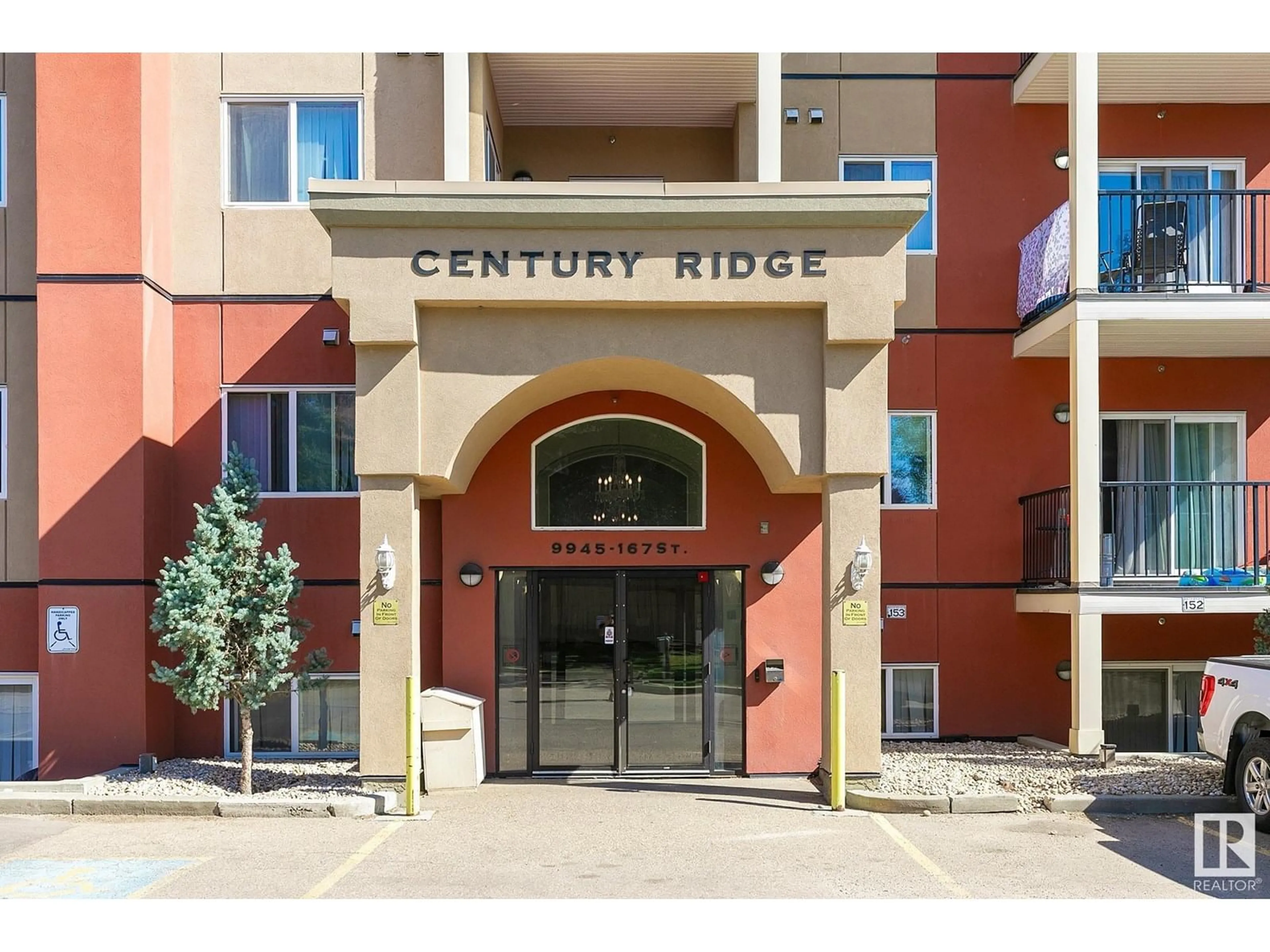 Indoor entryway for #414 - 9945 167 ST, Edmonton Alberta T5P0K5