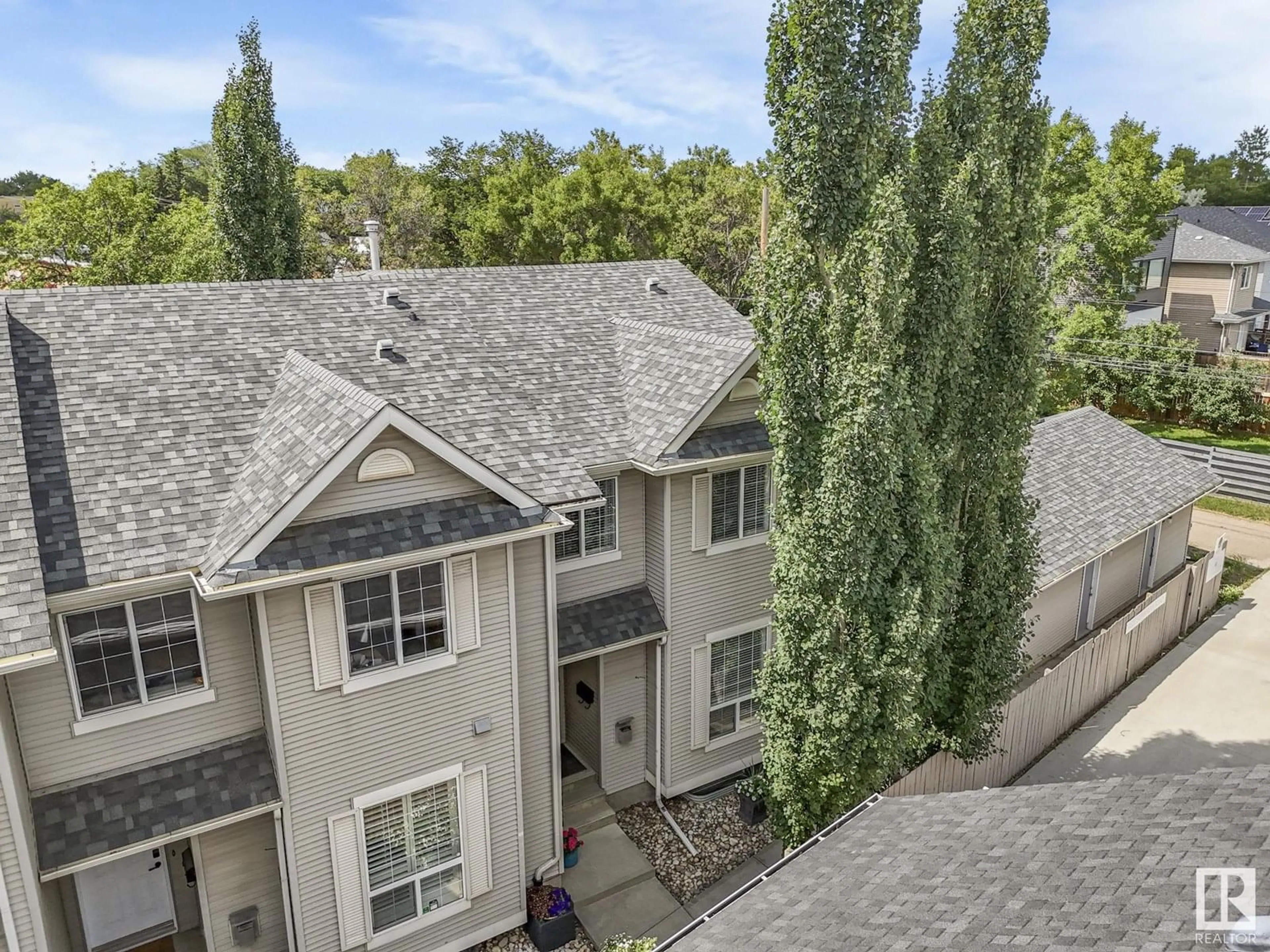 A pic from outside/outdoor area/front of a property/back of a property/a pic from drone, city buildings view from balcony for 14626 STONY PLAIN RD, Edmonton Alberta T5N3S2