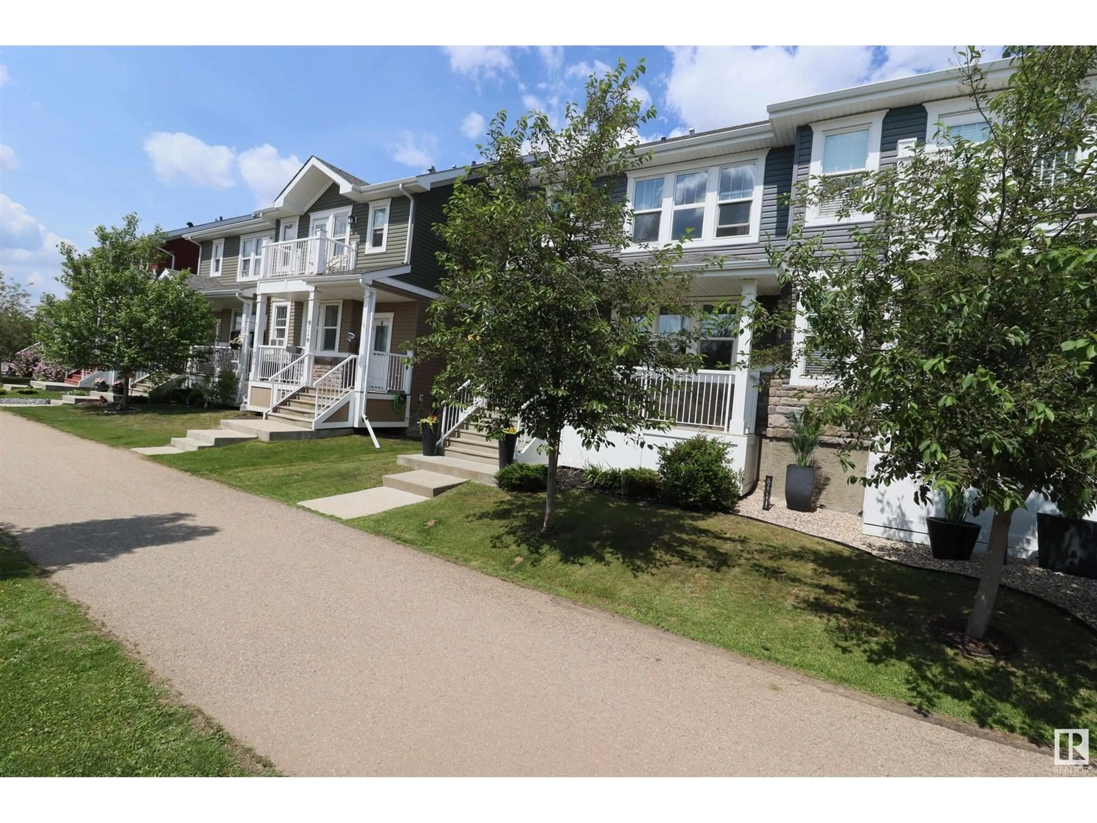 Unknown for 262 ROBINSON DR, Leduc Alberta T9E0S7