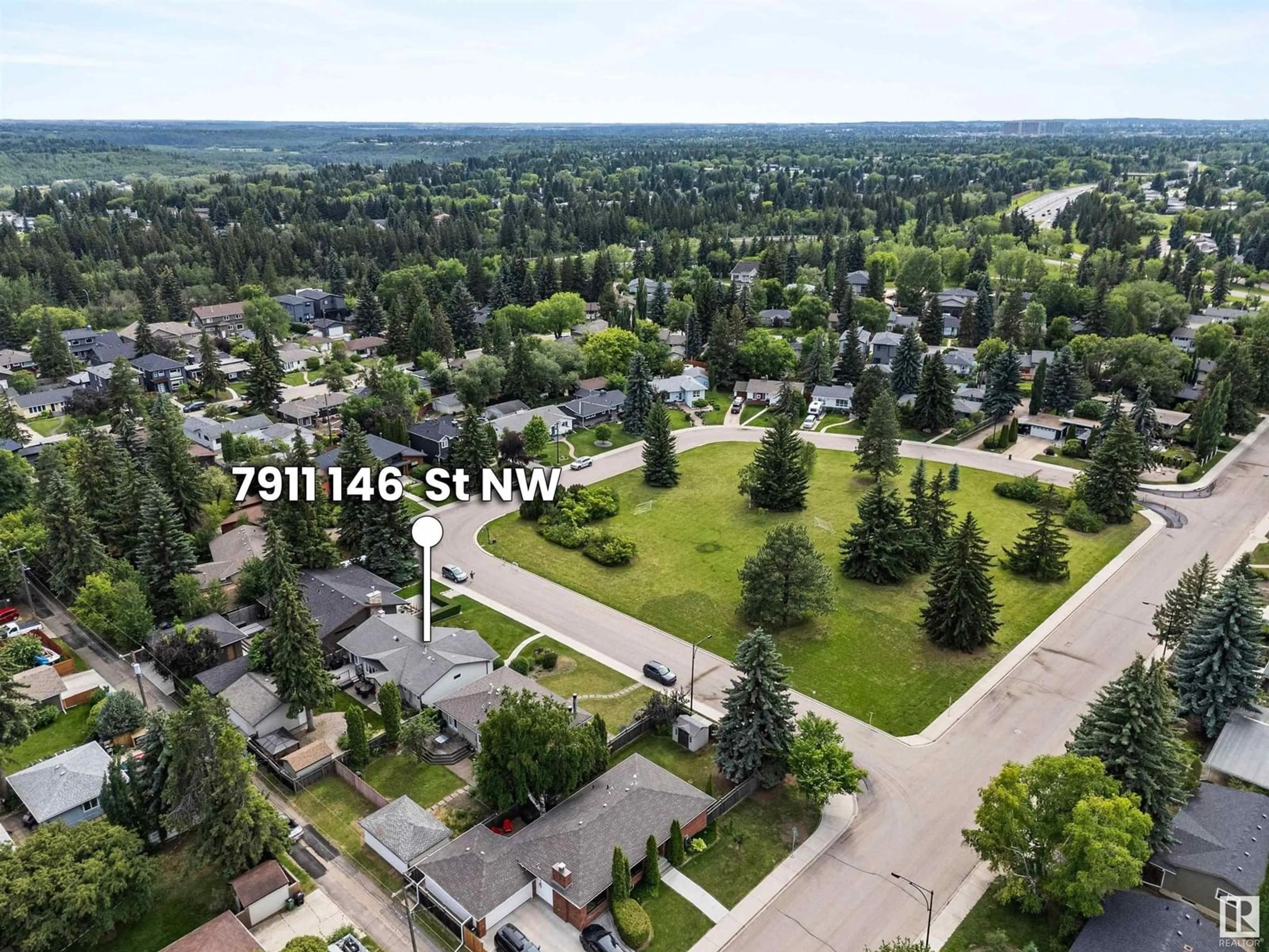 A pic from outside/outdoor area/front of a property/back of a property/a pic from drone, street for 7911 146 ST, Edmonton Alberta T5R0V5