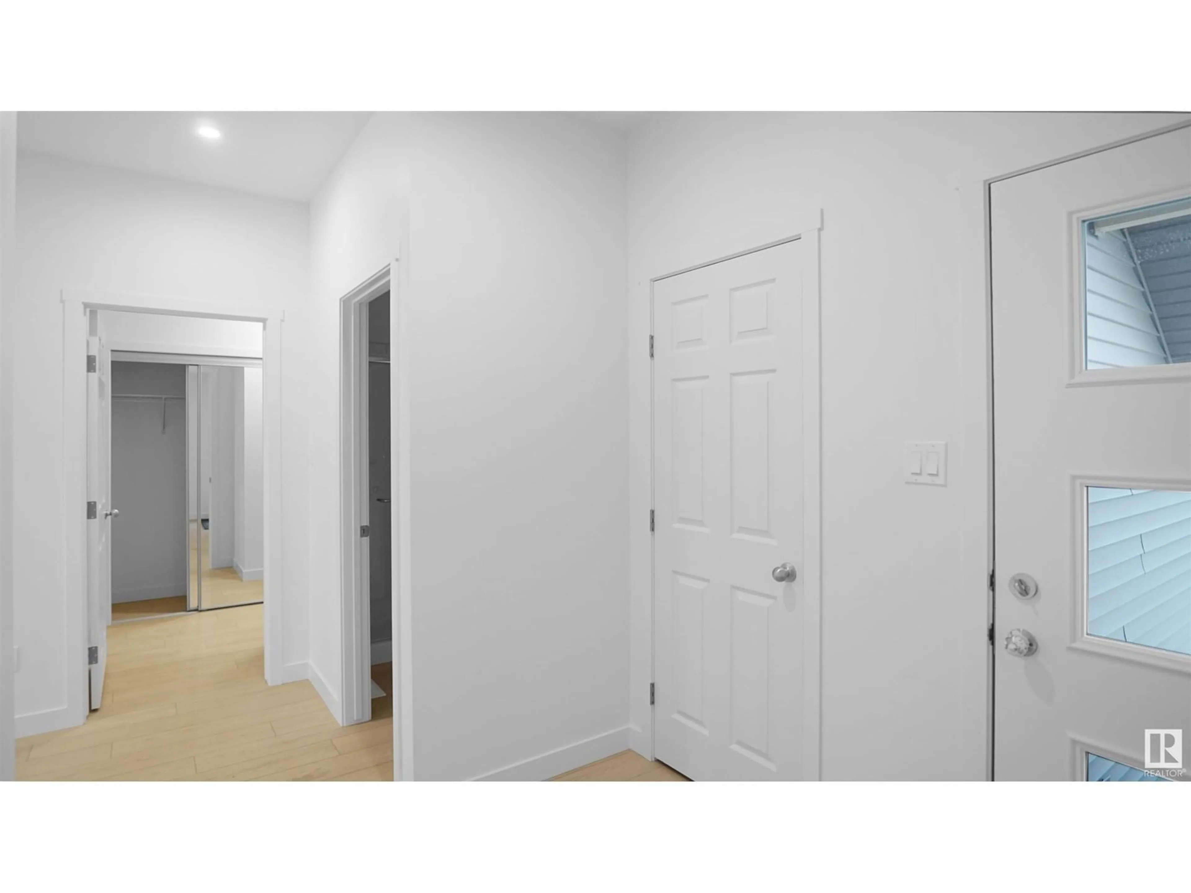 Unknown for 4715 KINNEY RD, Edmonton Alberta T6W2J2