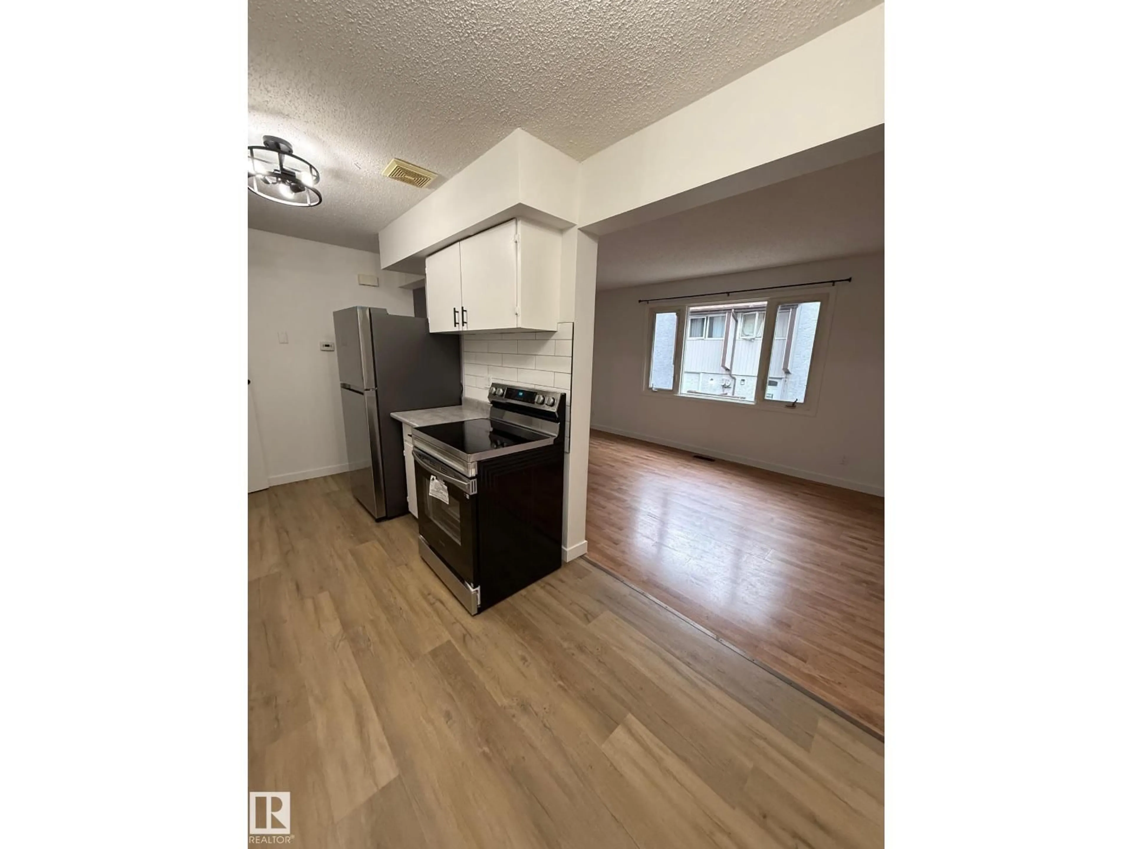 A pic of a room for 16 14225 82 ST NW, Edmonton Alberta T5E2V7