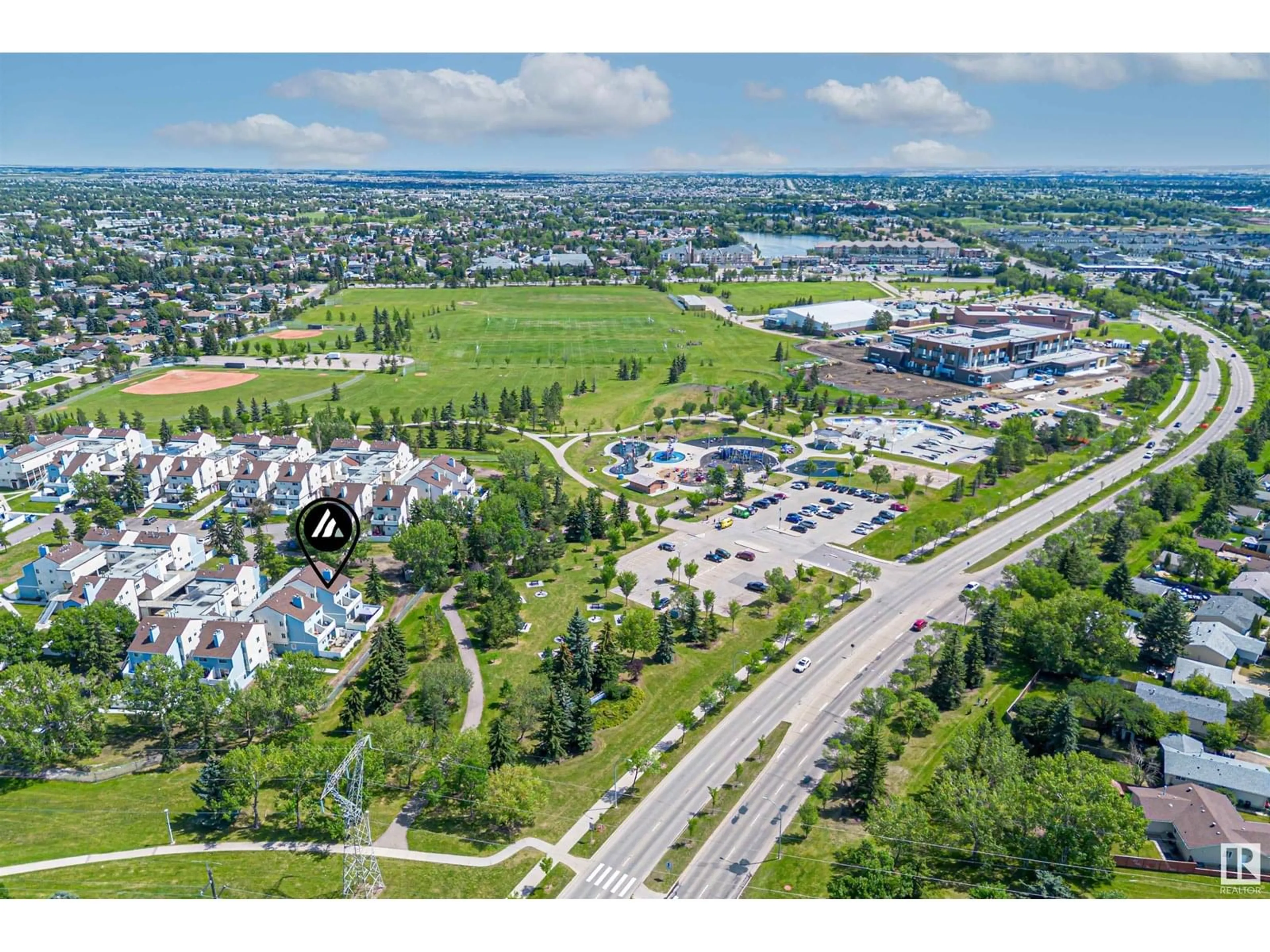 A pic from outside/outdoor area/front of a property/back of a property/a pic from drone, street for 189 LANCASTER TC, Edmonton Alberta T5X5T2