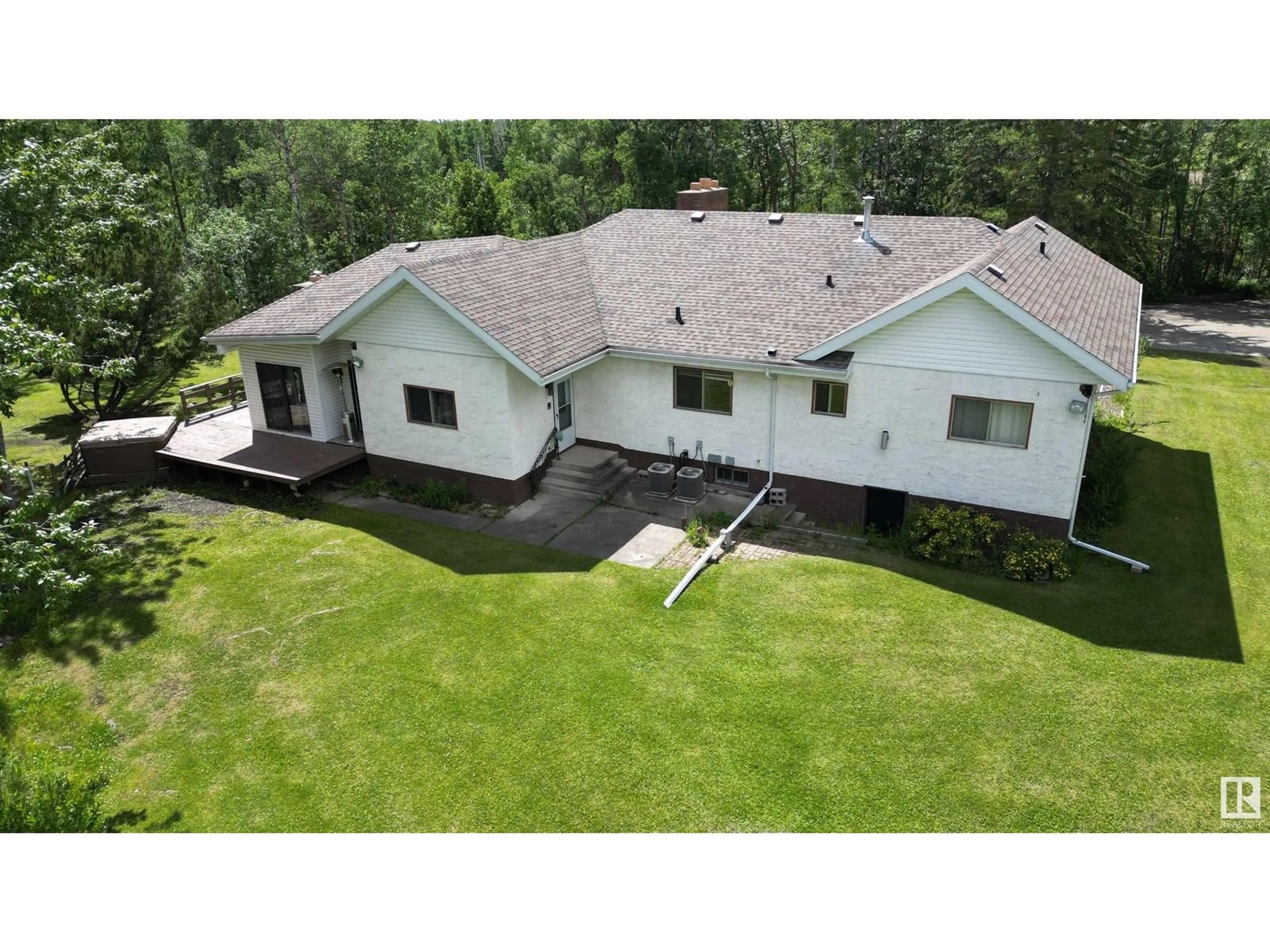 A pic from outside/outdoor area/front of a property/back of a property/a pic from drone, mountain view for 51115 RGE ROAD 224, Rural Strathcona County Alberta T8C1H1