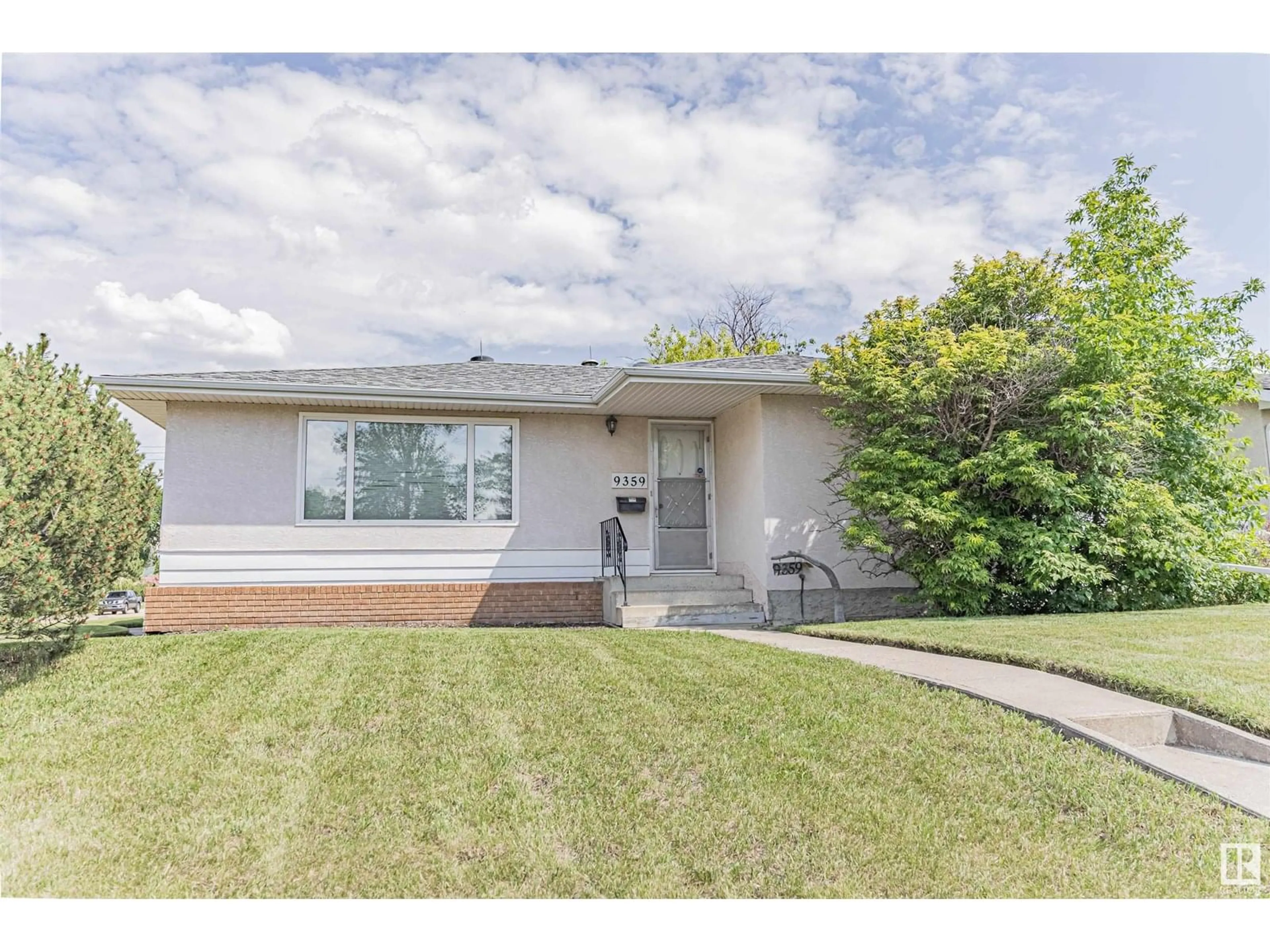 Unknown for NW - 9359 58 ST, Edmonton Alberta T6B1L7