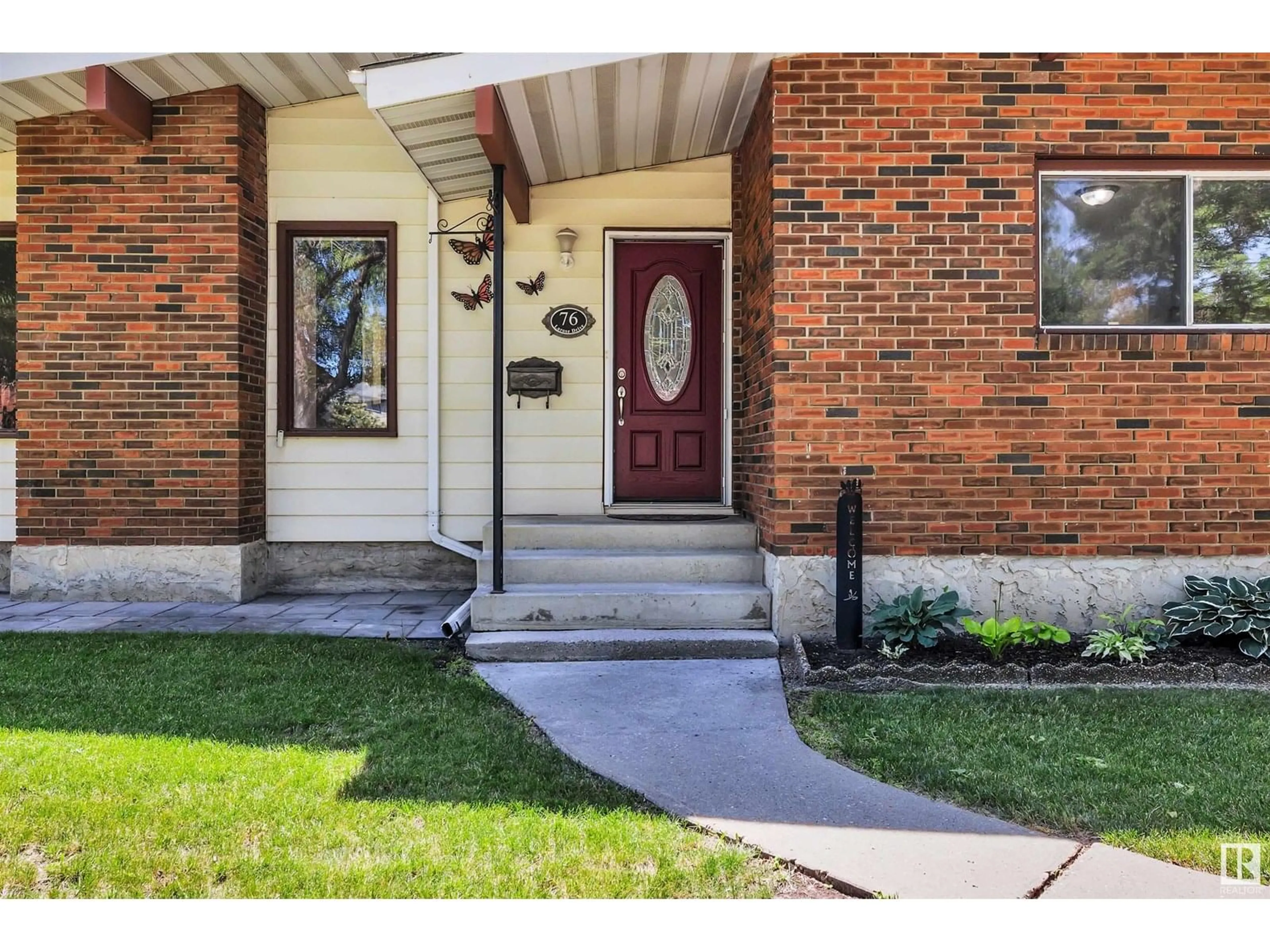 Home with brick exterior material, street for 76 LAROSE DR, St. Albert Alberta T8N2M8