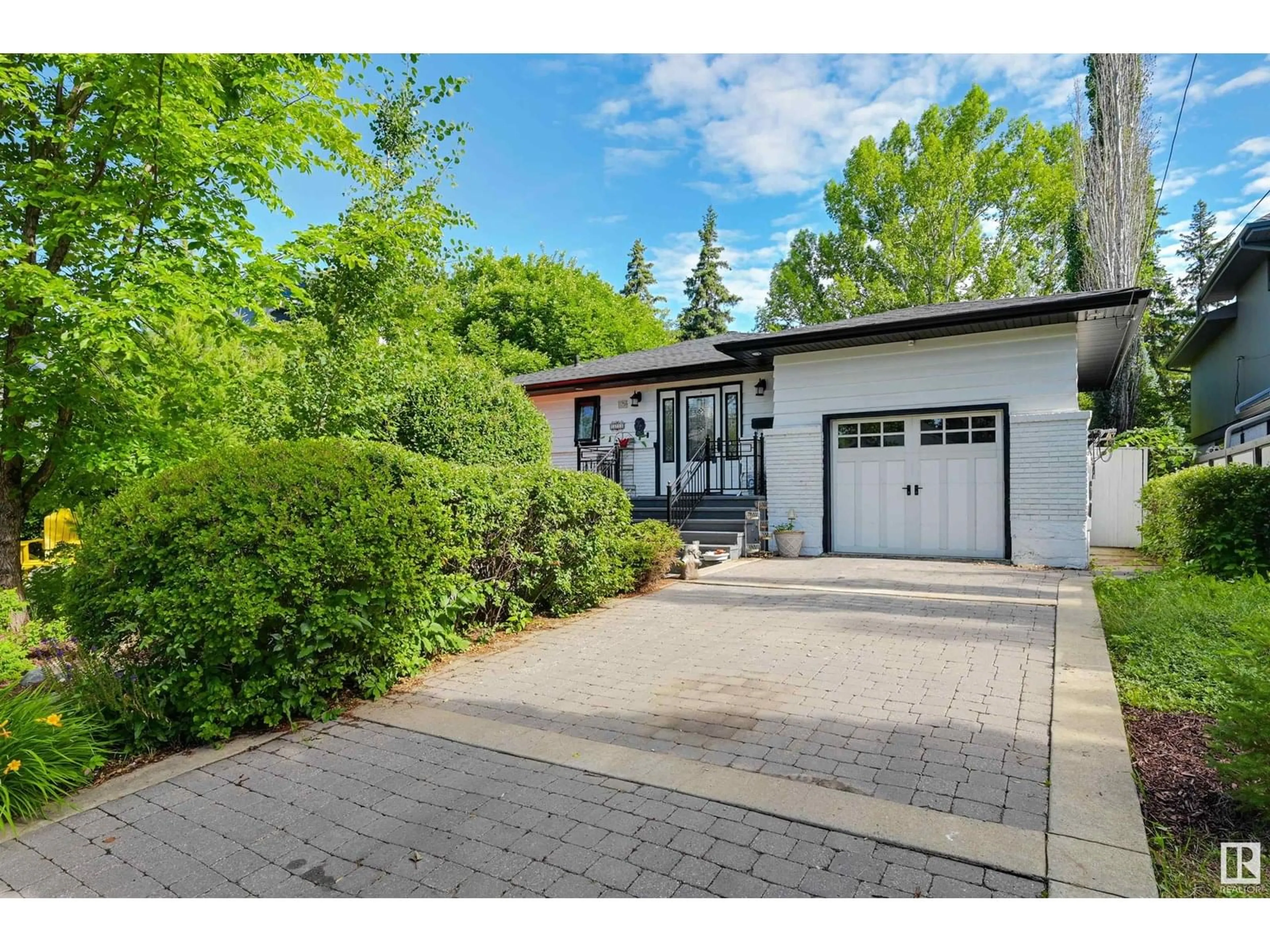 Unknown for 14712 PARK DR, Edmonton Alberta T5R5V4