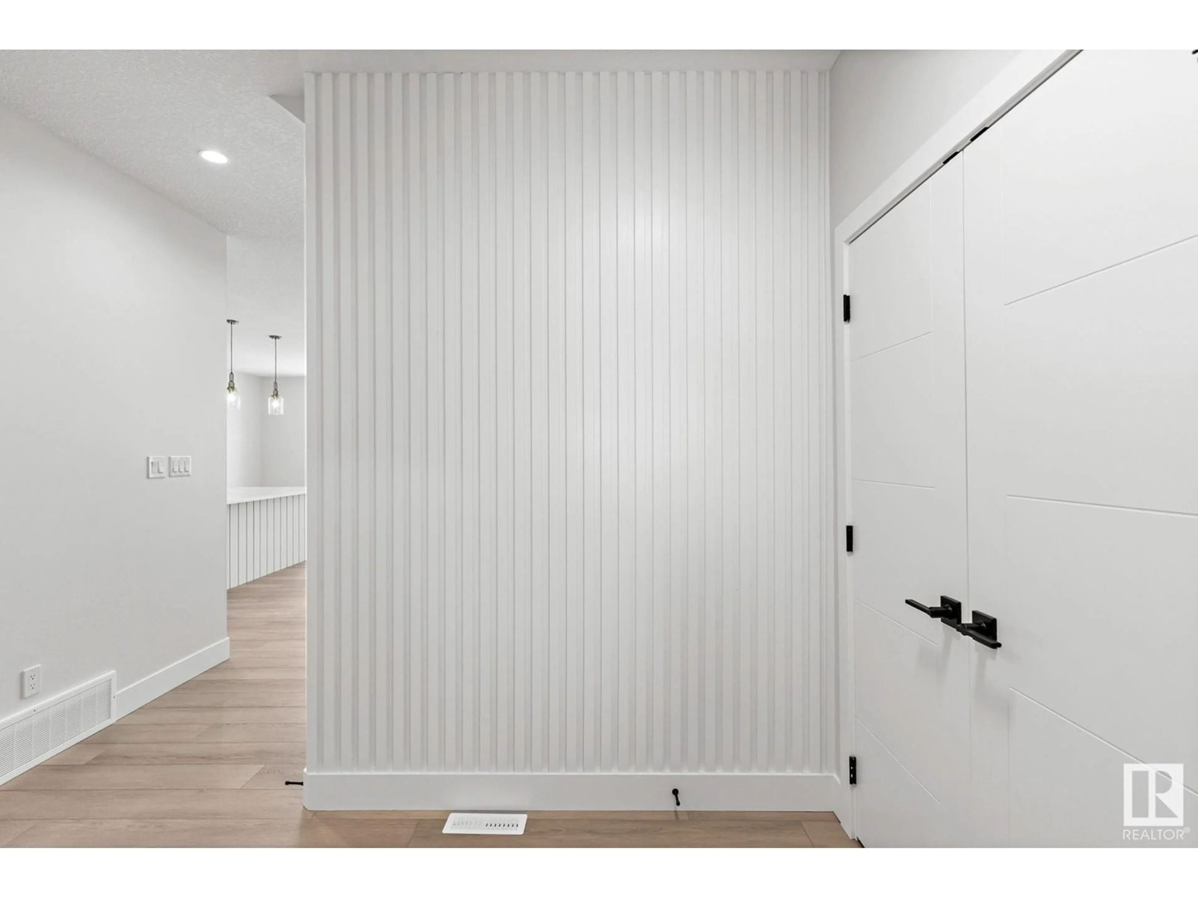 Indoor entryway for 66 HEMINGWAY CRESCENT, Spruce Grove Alberta T7X2L6
