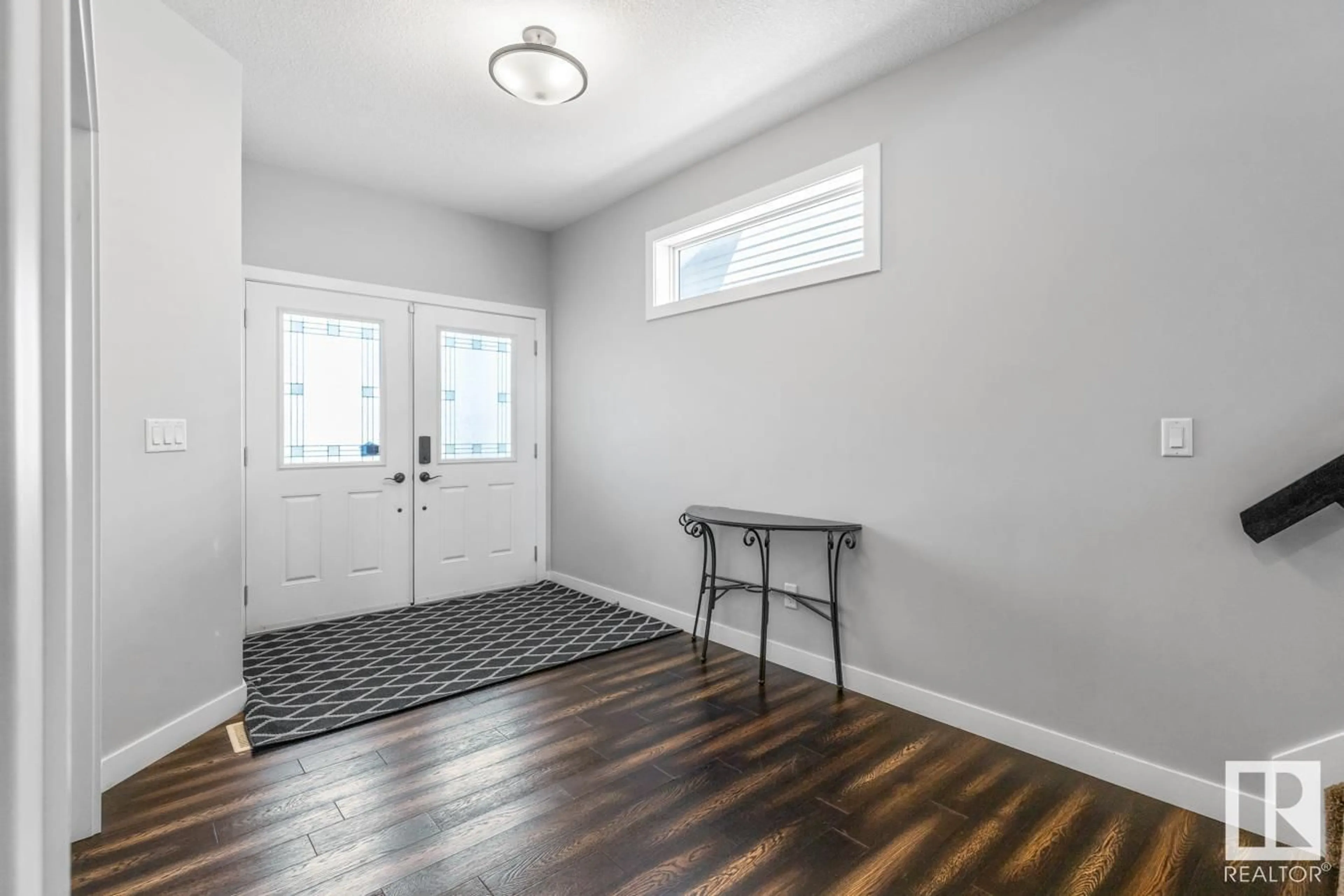 Indoor entryway for 3 SANDALWOOD PL, Leduc Alberta T9E1C2