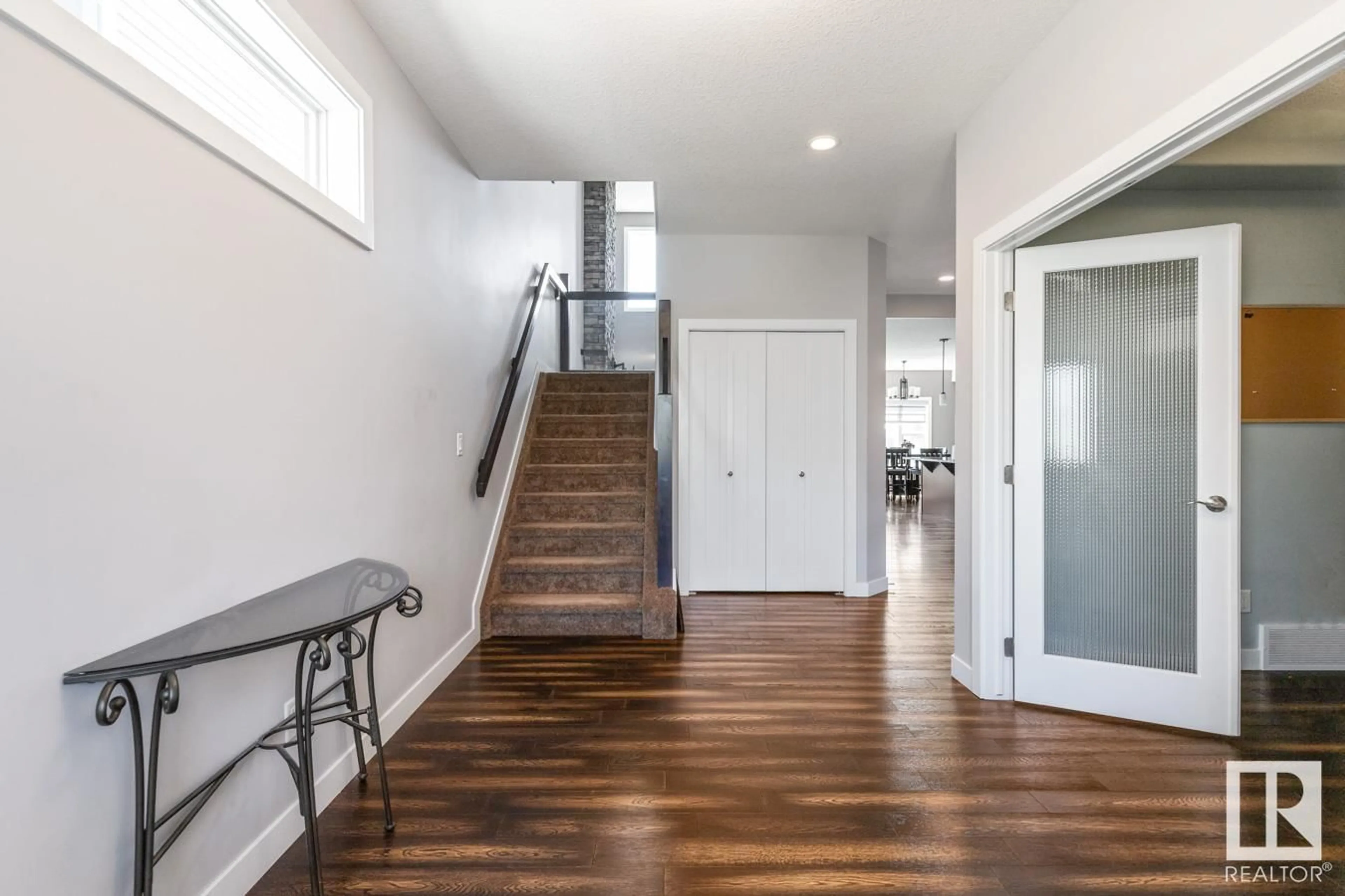 Indoor entryway for 3 SANDALWOOD PL, Leduc Alberta T9E1C2