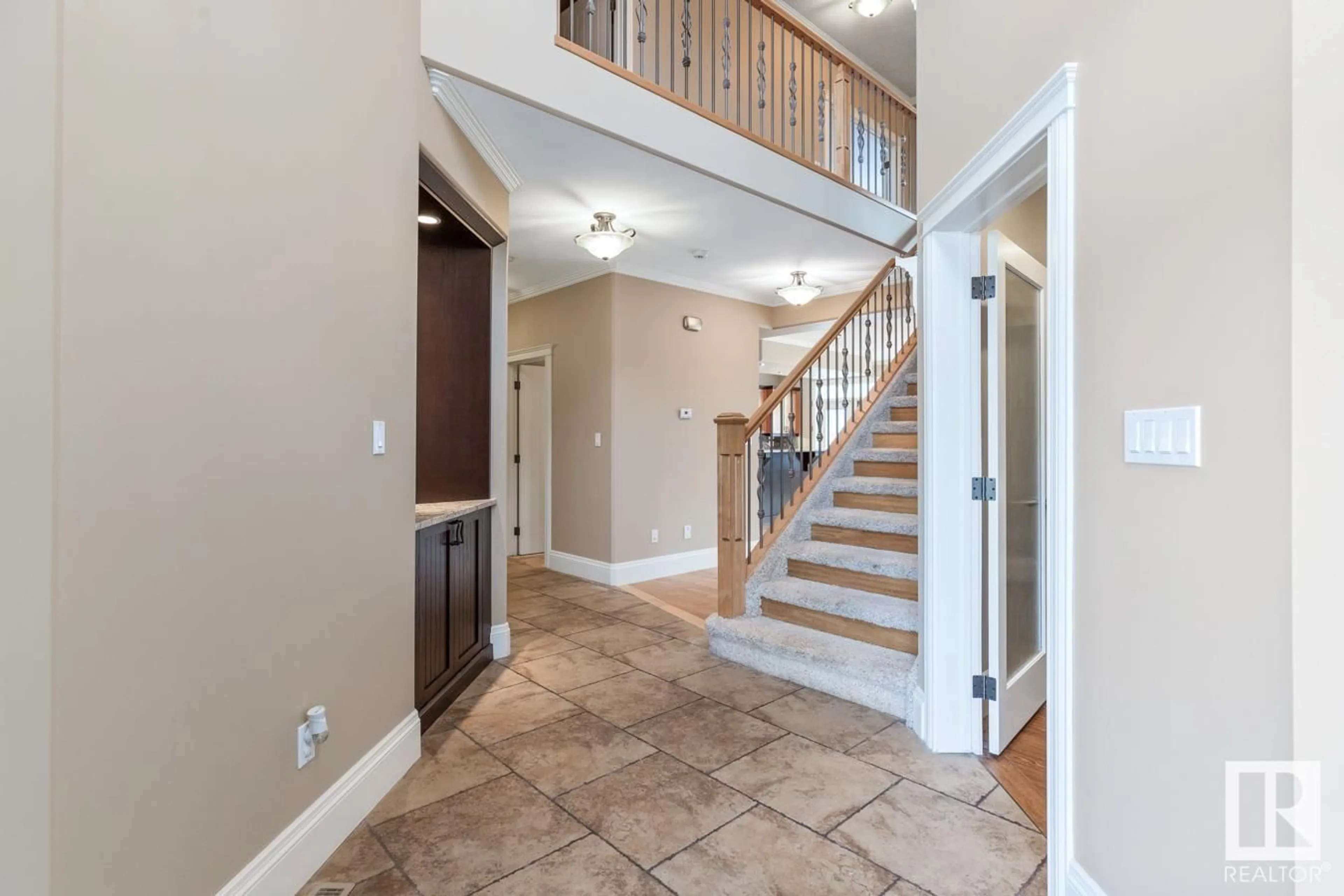 Indoor entryway for 27 KINGDOM PL, Leduc Alberta T9E0J2