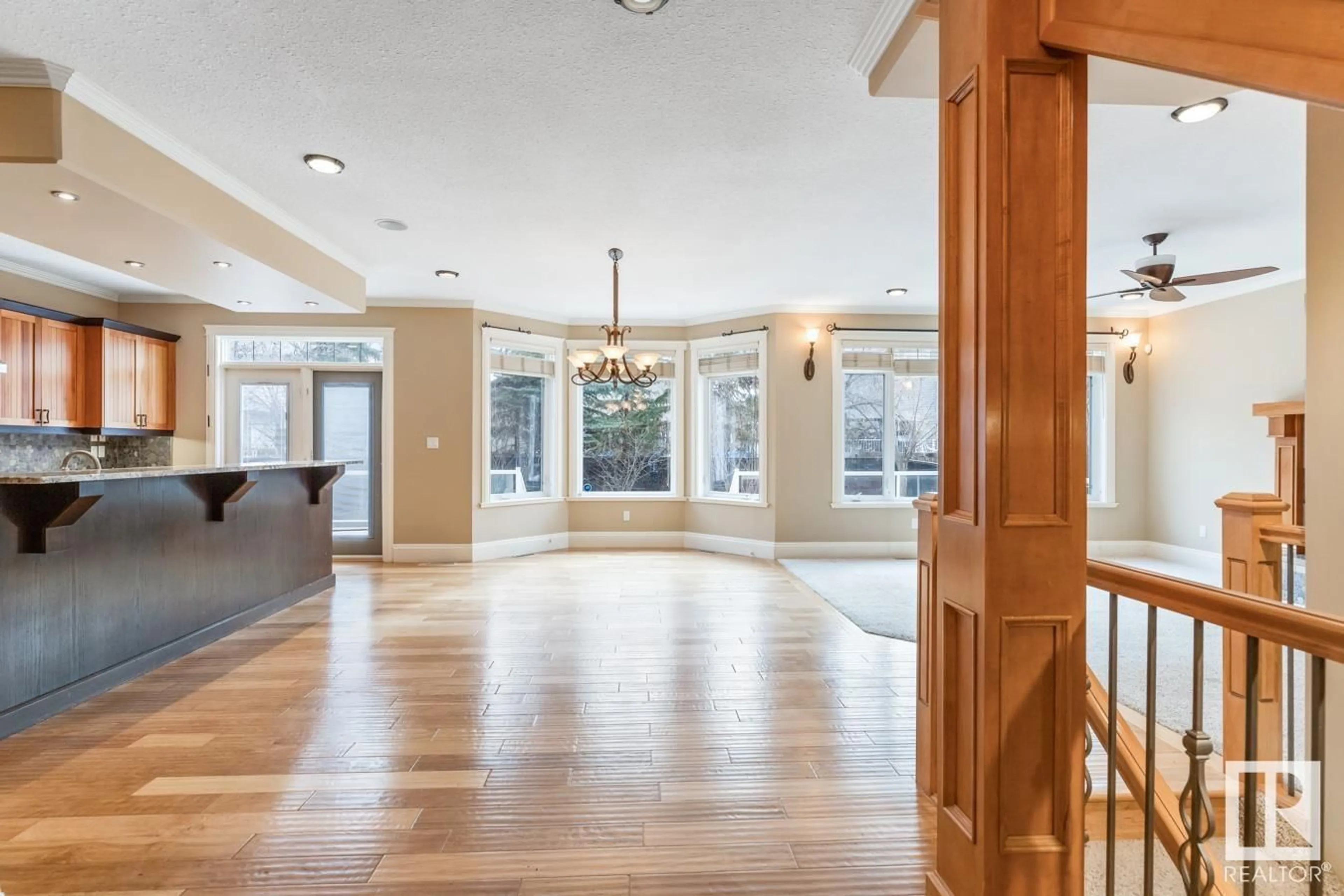 Indoor foyer for 27 KINGDOM PL, Leduc Alberta T9E0J2