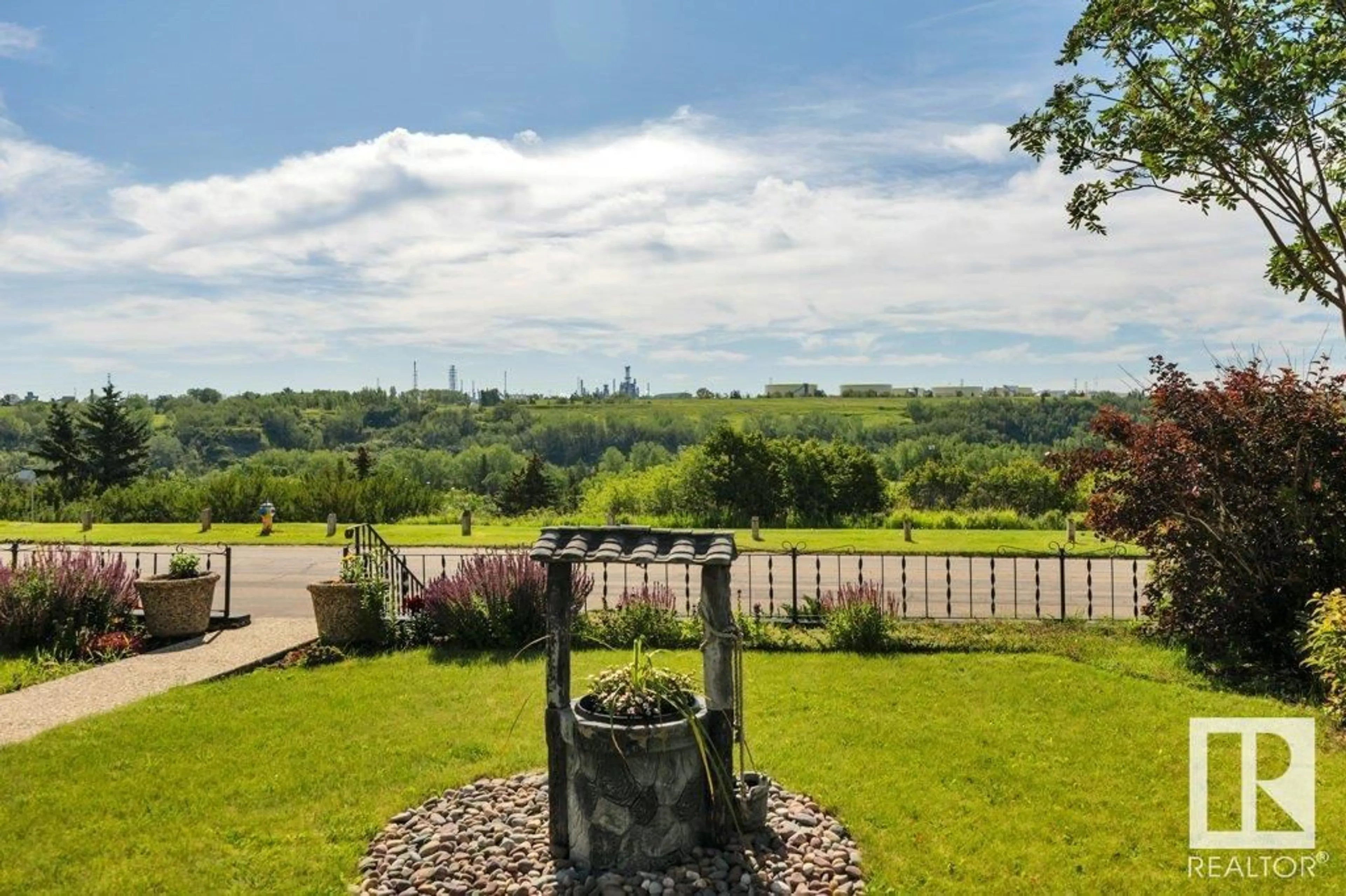 A pic from outside/outdoor area/front of a property/back of a property/a pic from drone, water/lake/river/ocean view for NW - 10712 30 ST, Edmonton Alberta T5W1V8