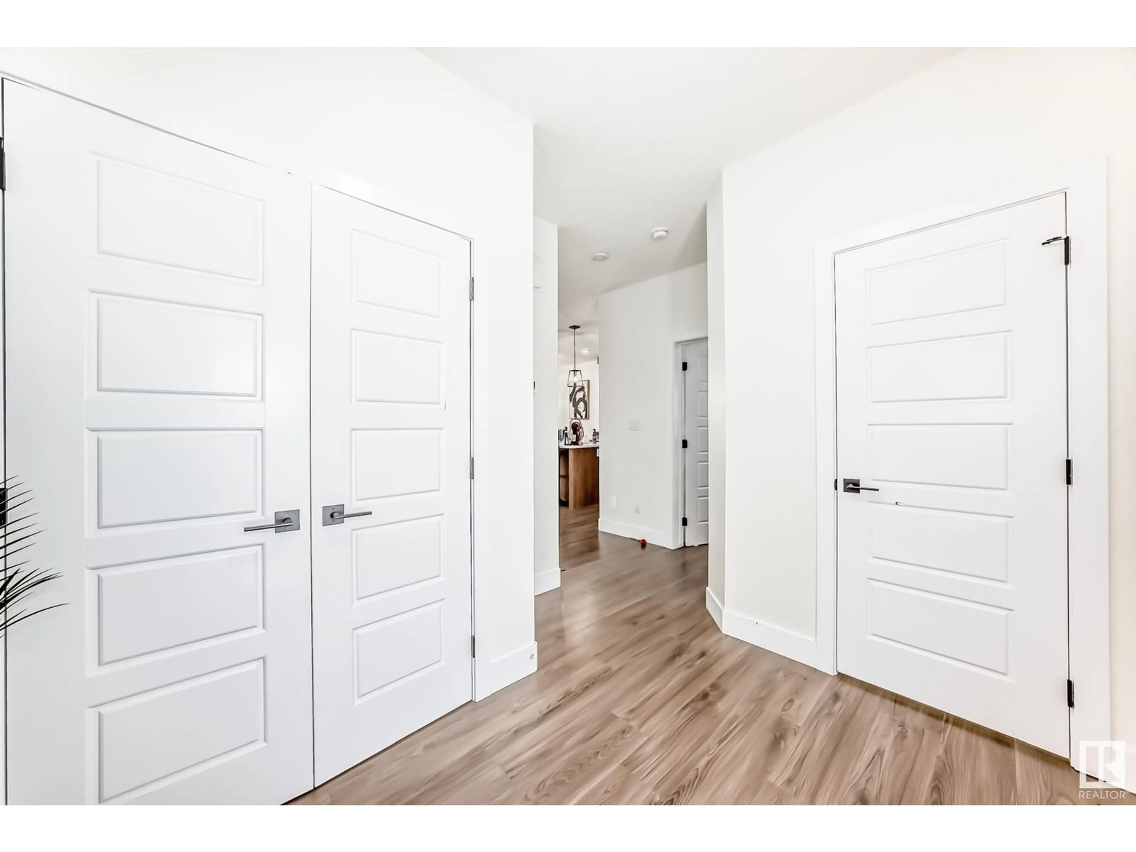 Indoor entryway for NW - 9104 183 AV, Edmonton Alberta T5Z0S6
