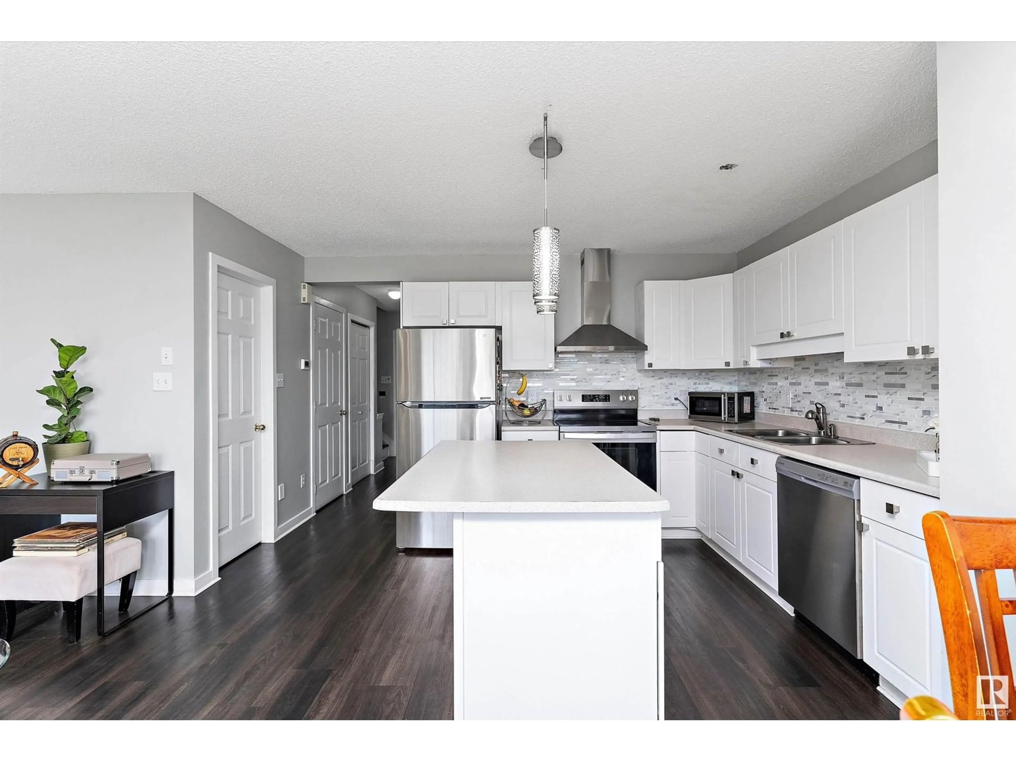 Open concept kitchen, unknown for 14803 - 21 MILLER BV, Edmonton Alberta T5Y3A4