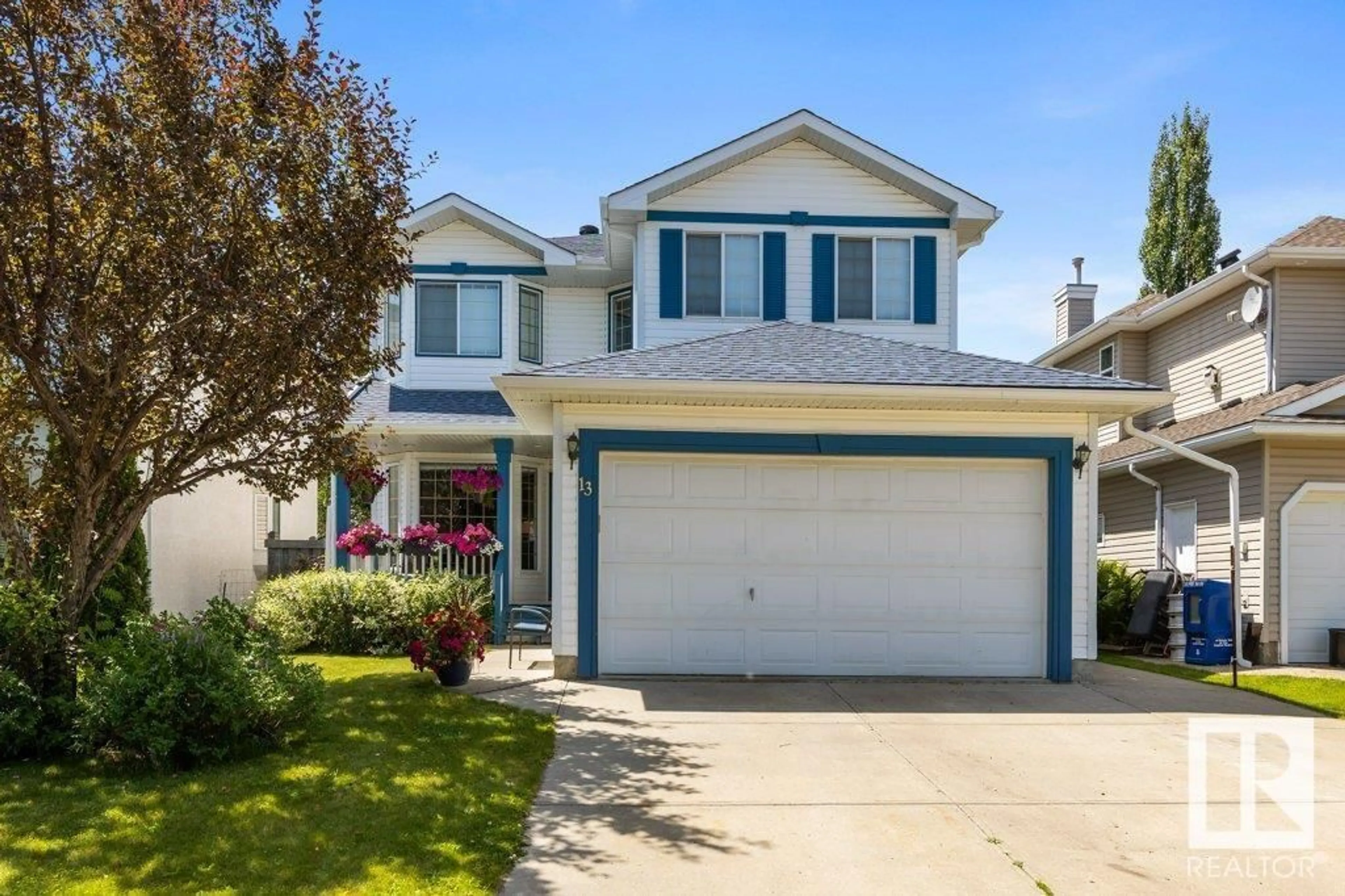 Home with vinyl exterior material, street for 13 ORLANDO DR, St. Albert Alberta T8N6V9