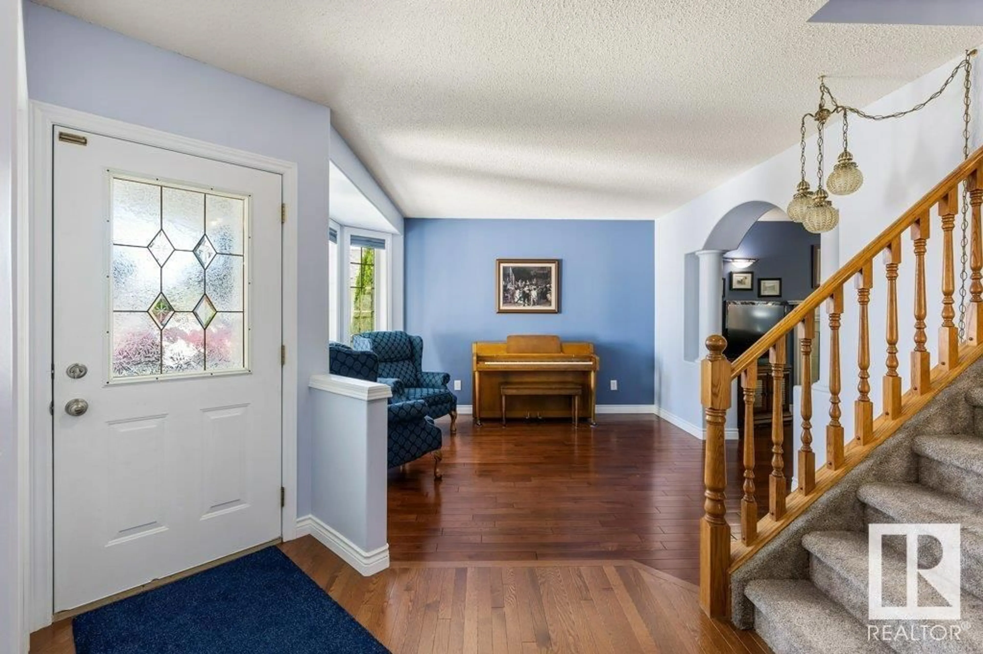 Indoor entryway for 13 ORLANDO DR, St. Albert Alberta T8N6V9