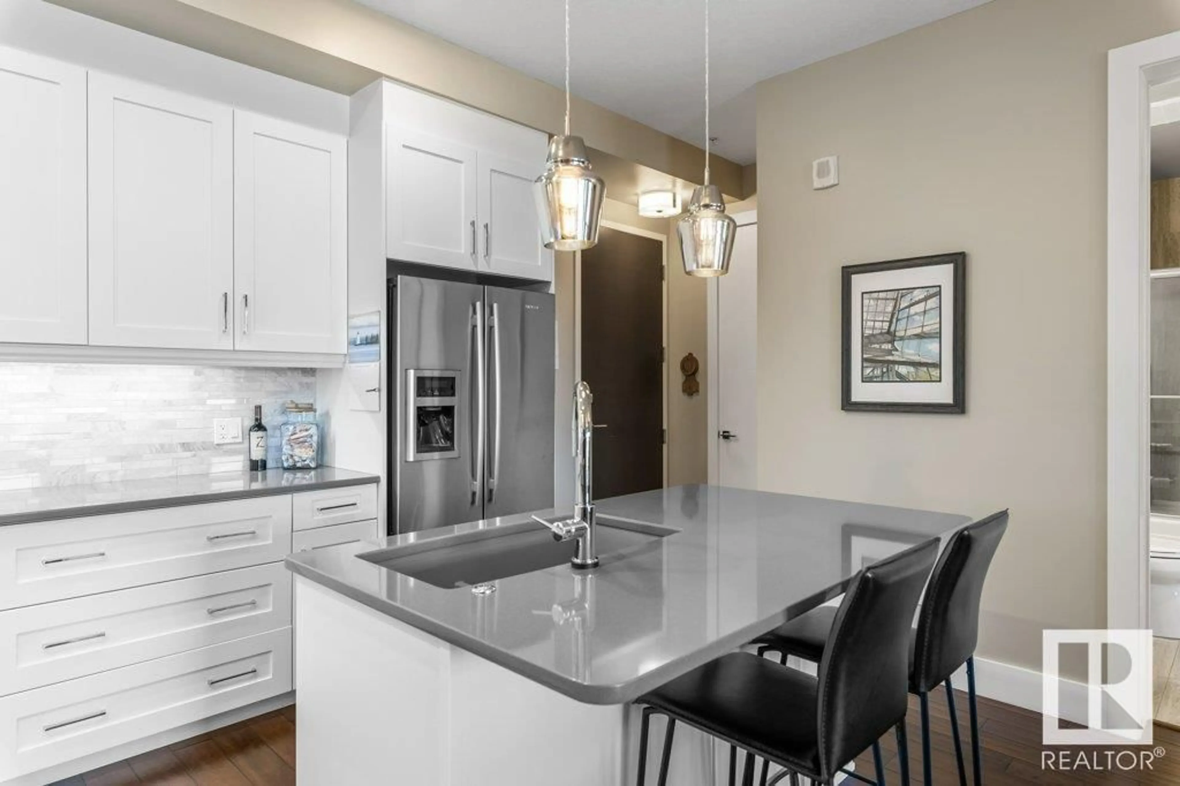 Open concept kitchen, unknown for 816 BELLEROSE DR, St. Albert Alberta T8N7P7