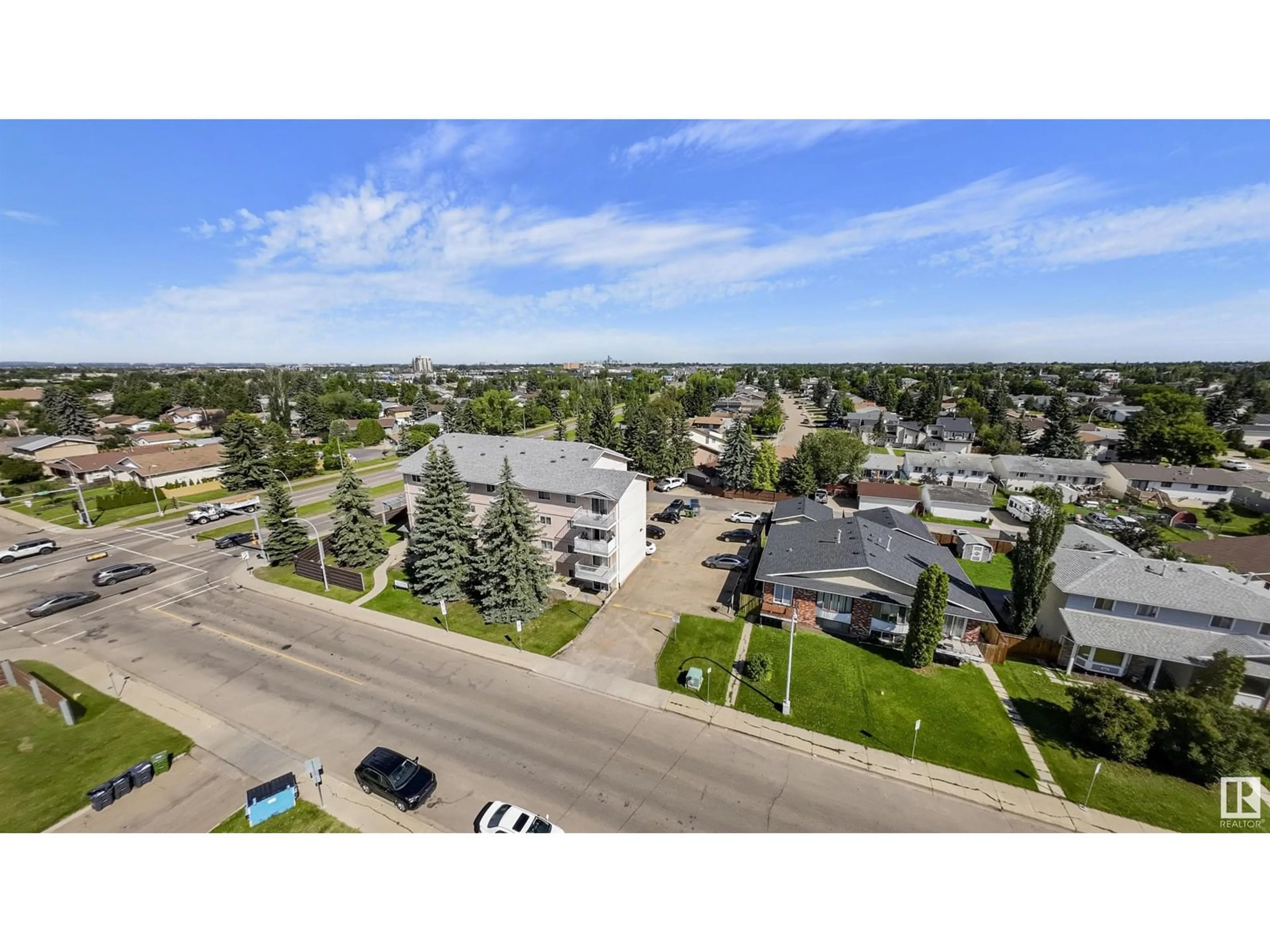 A pic from outside/outdoor area/front of a property/back of a property/a pic from drone, street for 401 - 4924 19 AV, Edmonton Alberta T6L4B5