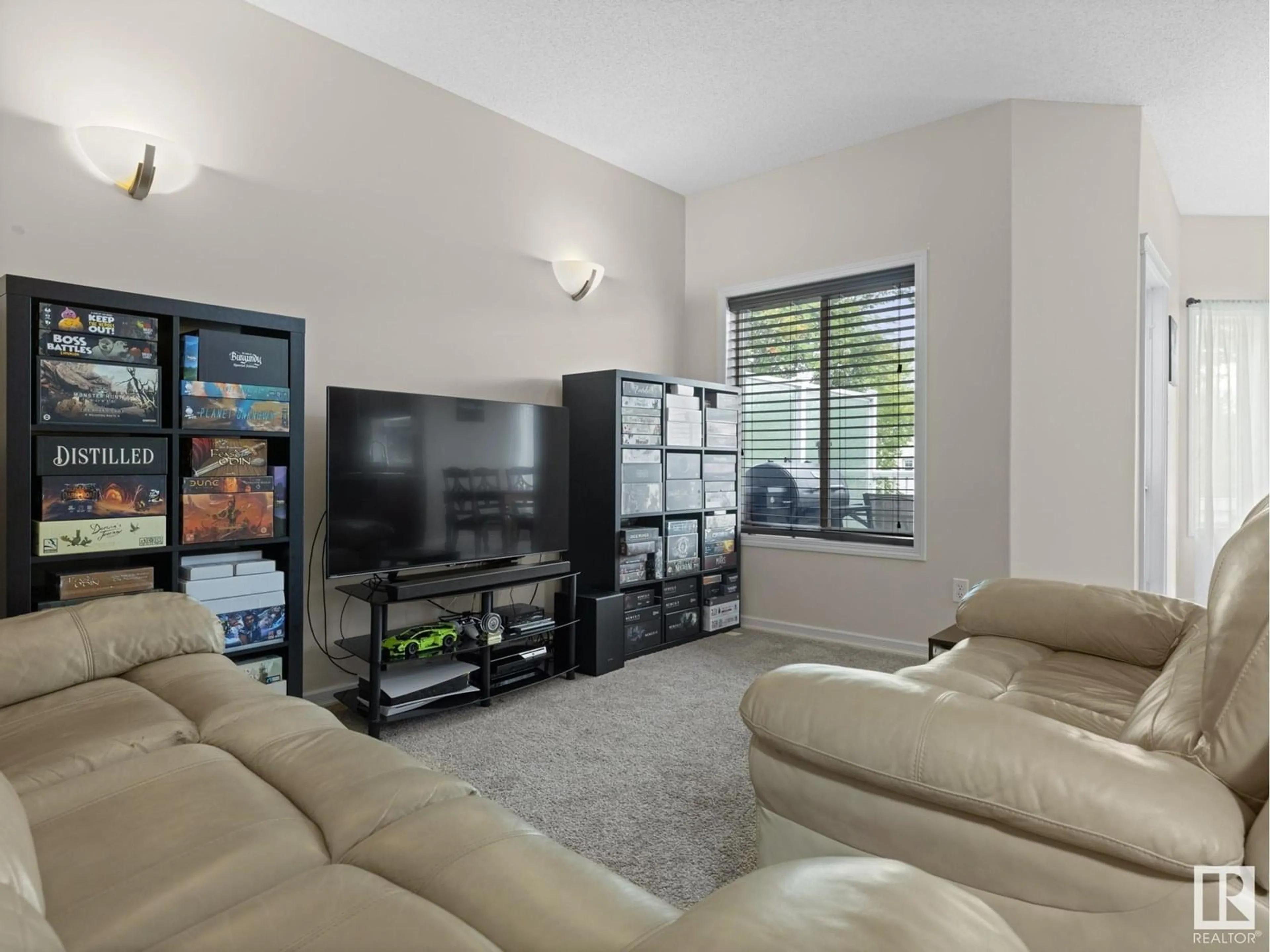 Living room with furniture, unknown for #4 - 3003 34 AV, Edmonton Alberta T6T0A1