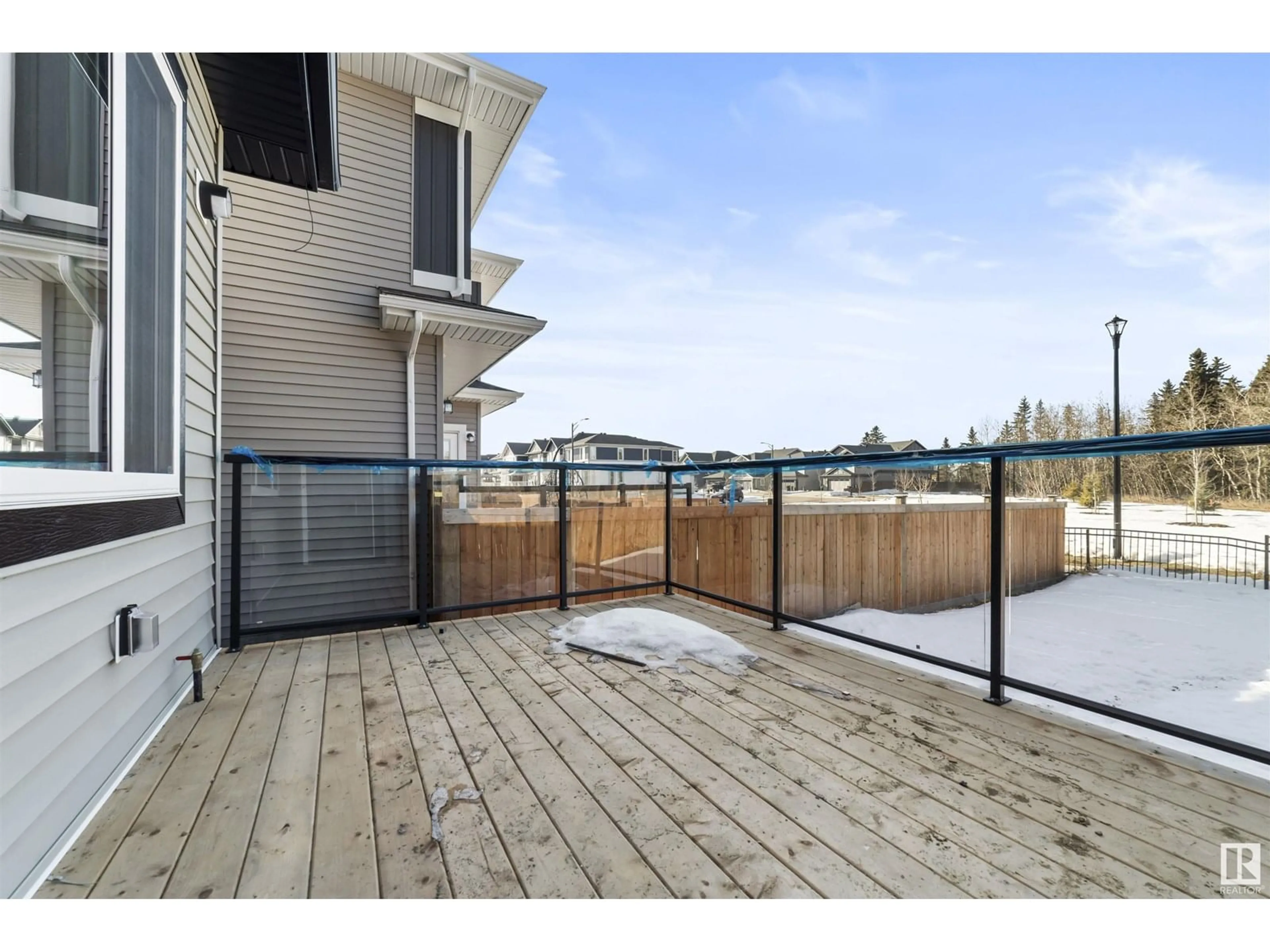 Patio, unknown for 194 CAVANAGH COMMON, Edmonton Alberta T6W4H4