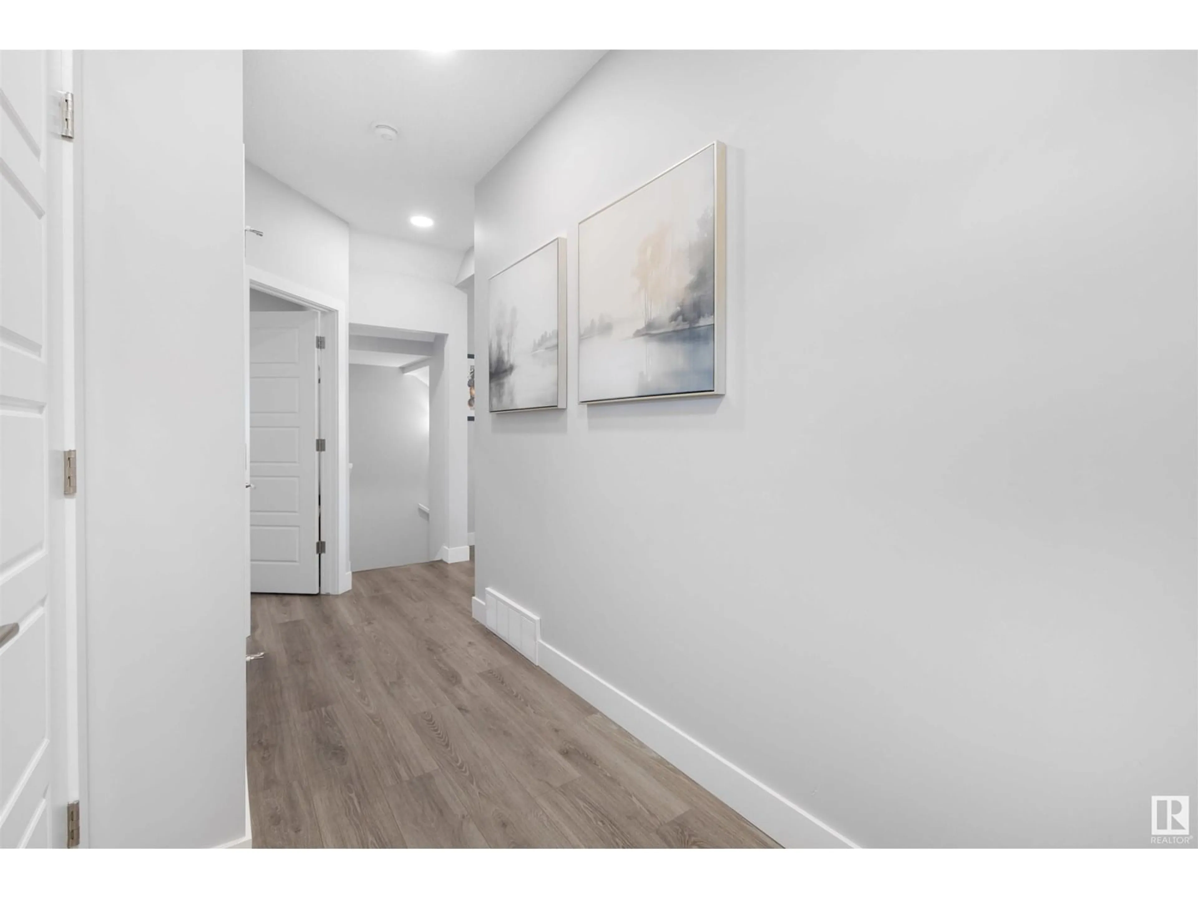 Unknown for 1028 DANIELS LO, Edmonton Alberta T6W4C9