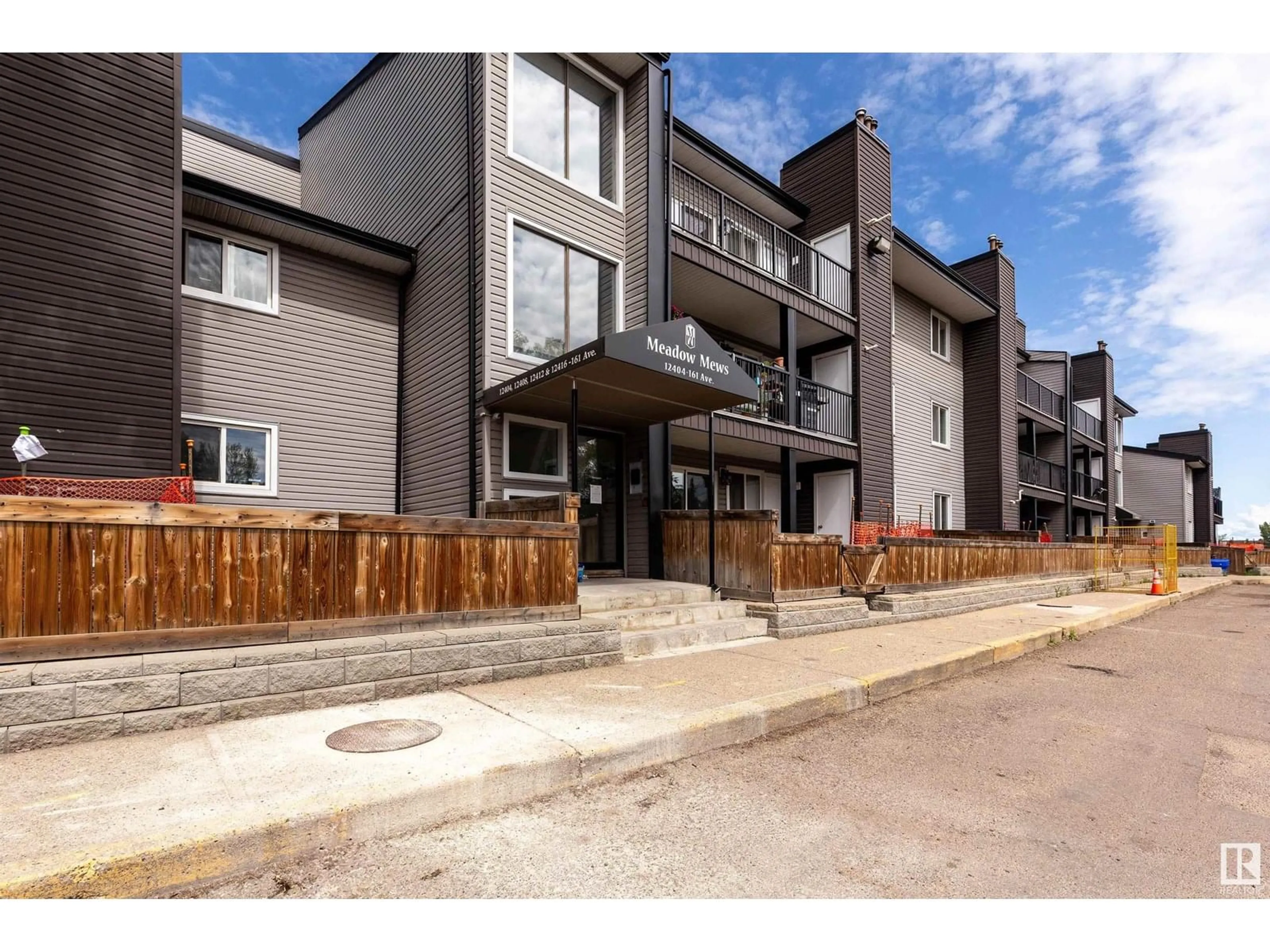 Unknown for 207 - 12404 161 AV, Edmonton Alberta T5X4W6