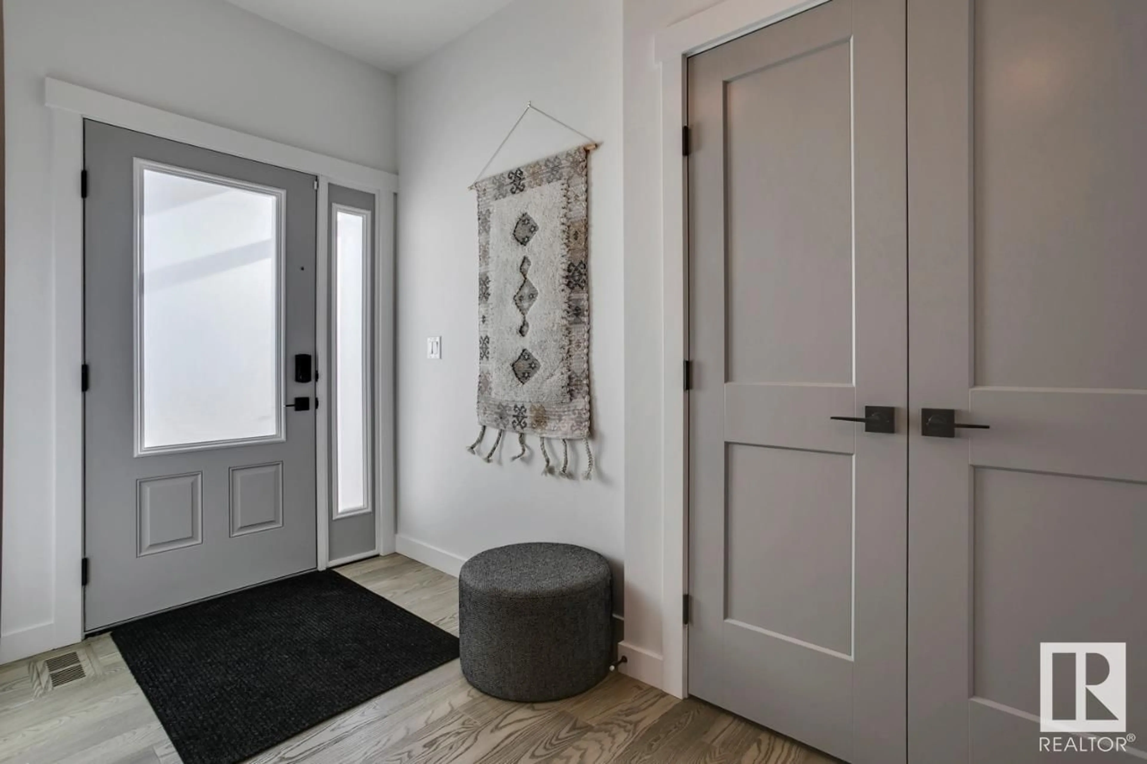 Indoor entryway for NW - 2616 204 ST, Edmonton Alberta T6M0N9