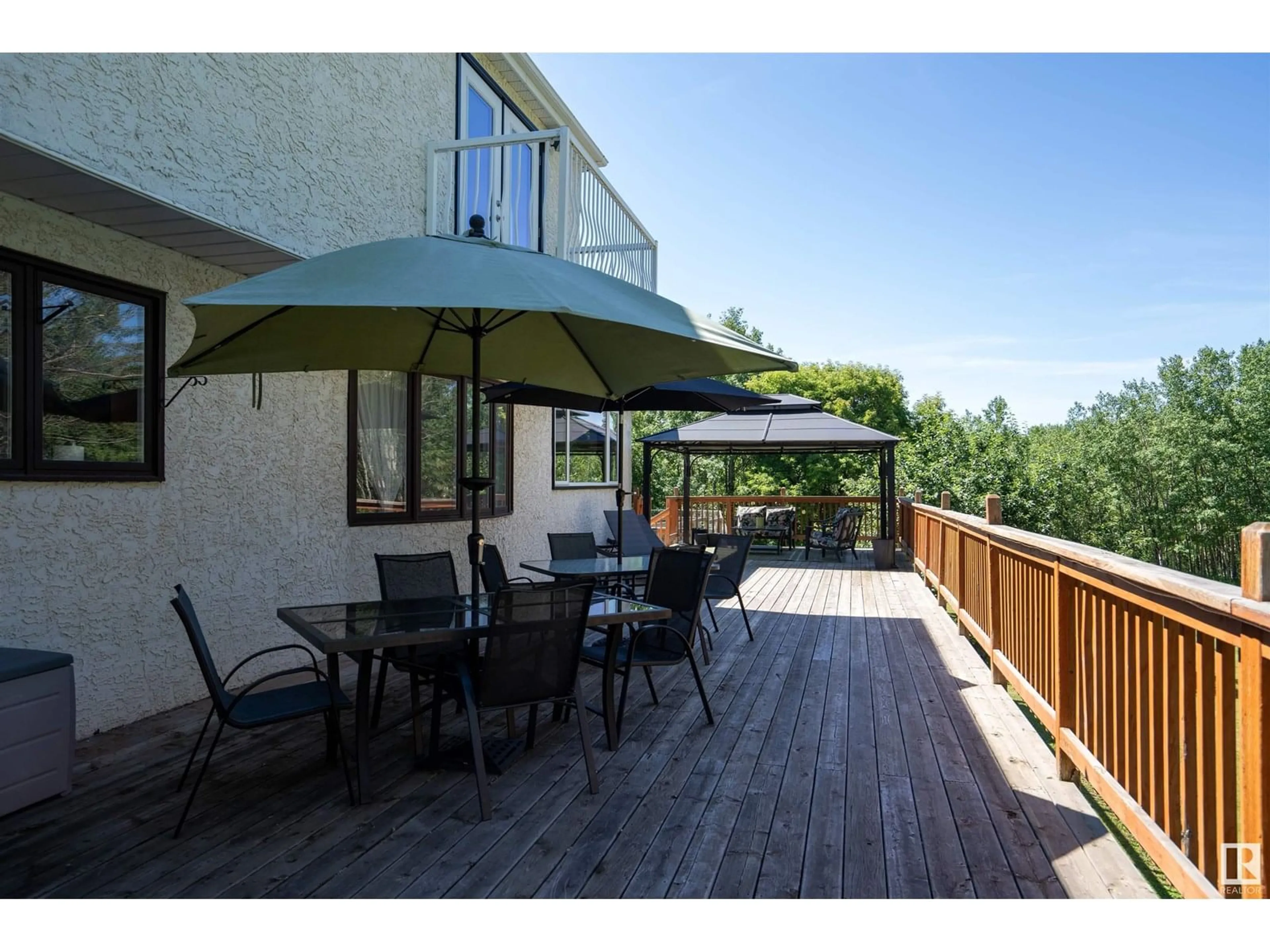 Patio, unknown for 54020 - 25 HGHWAY 779, Rural Parkland County Alberta T7Y0A3