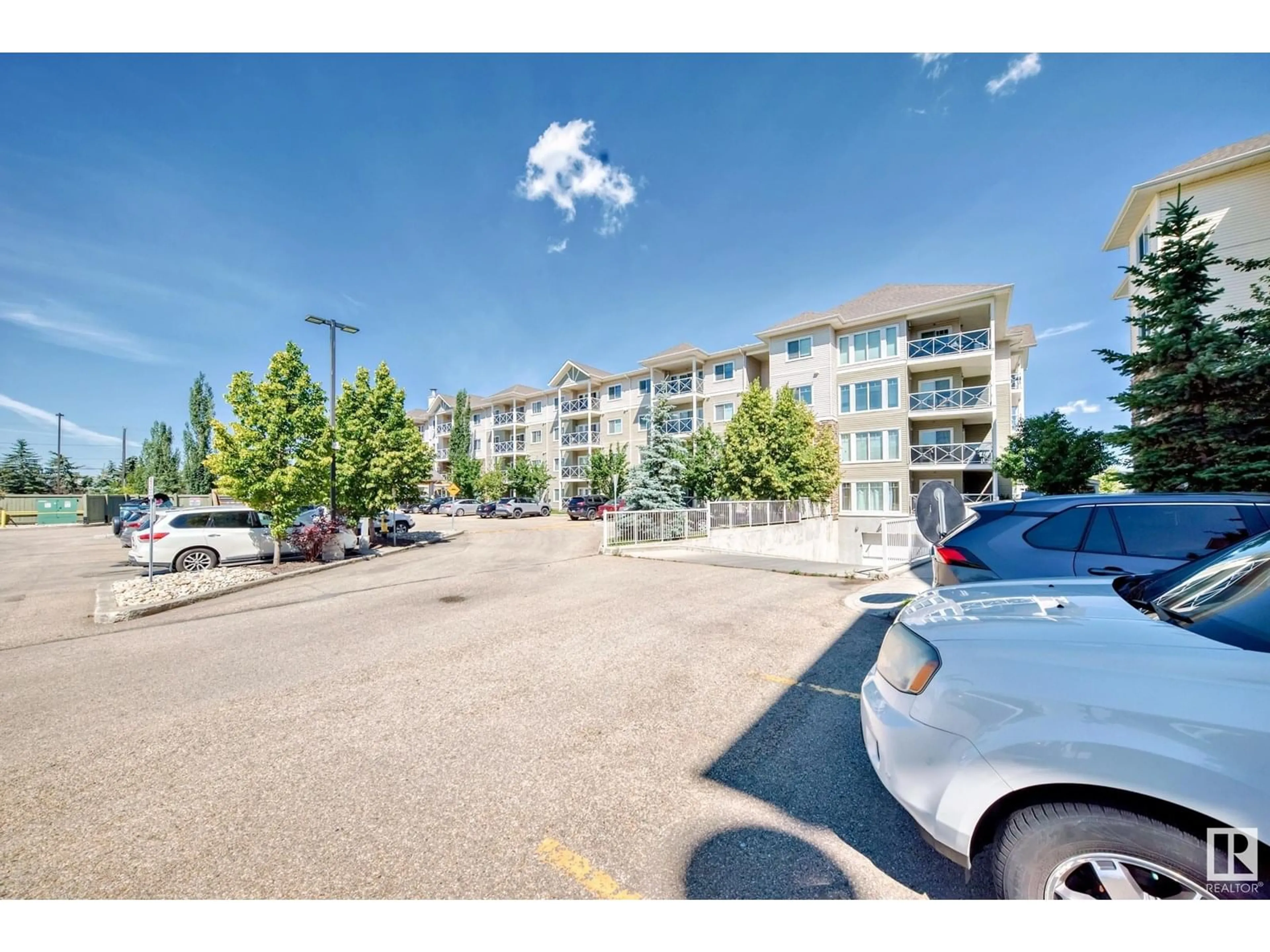 Unknown for 202 - 12660 142 AVE NW, Edmonton Alberta T5X0J5