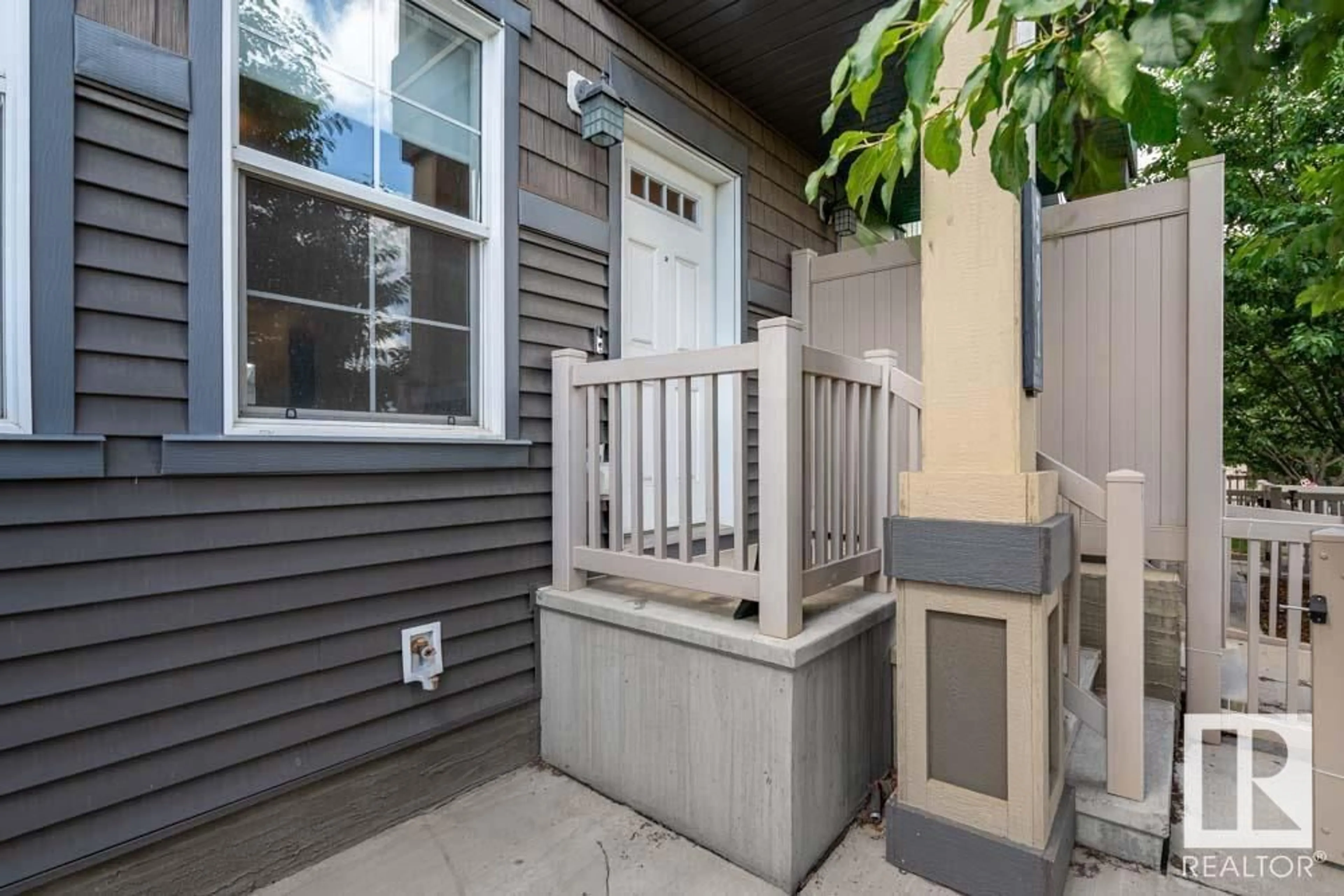 Patio, street for 591 ORCHARDS BV, Edmonton Alberta T6X1V2
