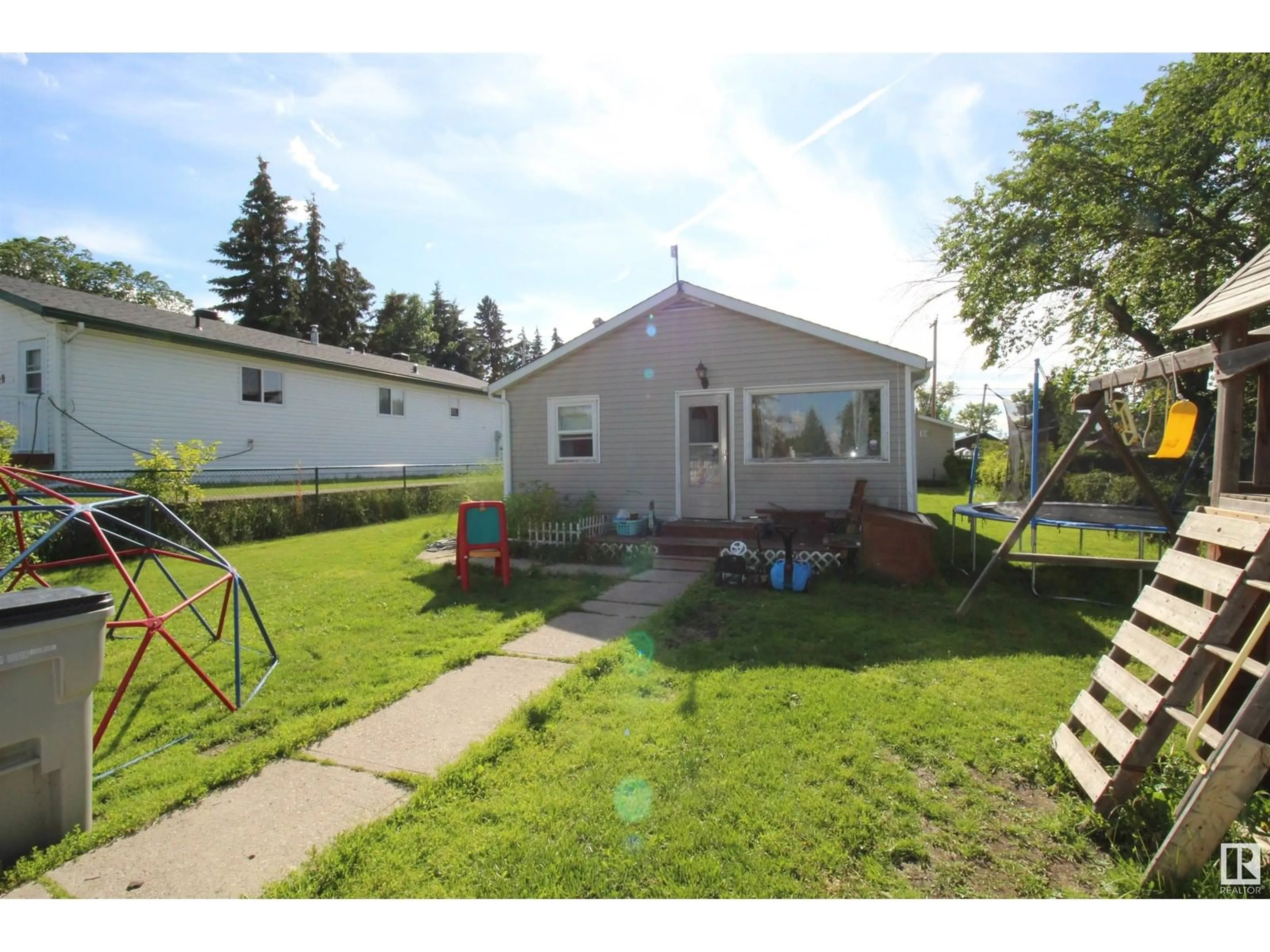 Unknown for 4722 53 ST, Mayerthorpe Alberta T0E1N0