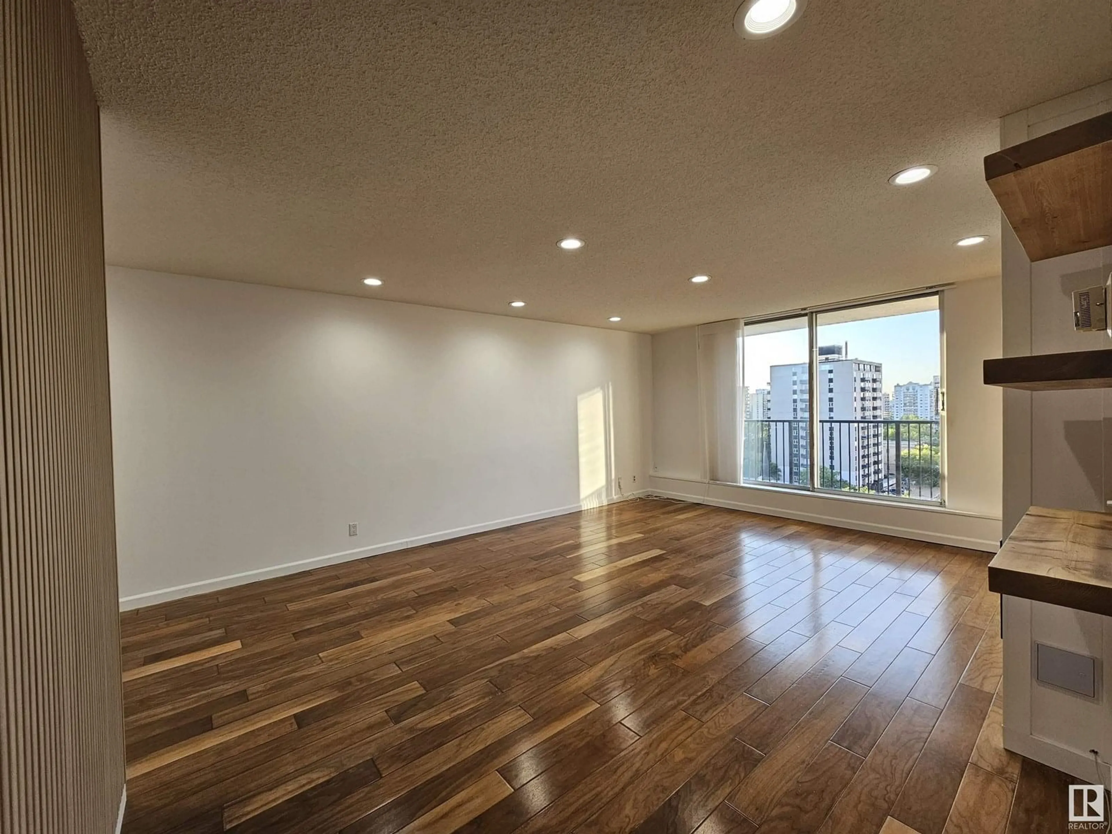 A pic of a room for 907 11307 99 AV NW, Edmonton Alberta T5K0H2