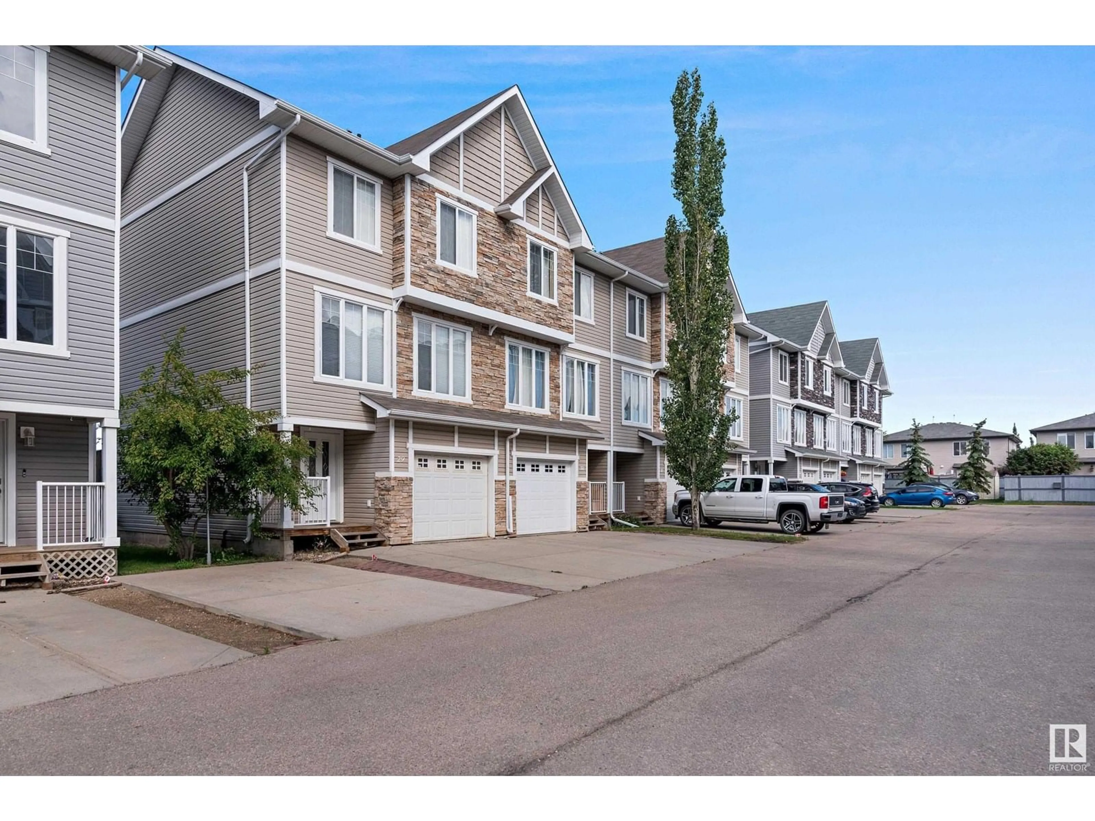 Unknown for 29 9904 101 AV, Morinville Alberta T8R0E2