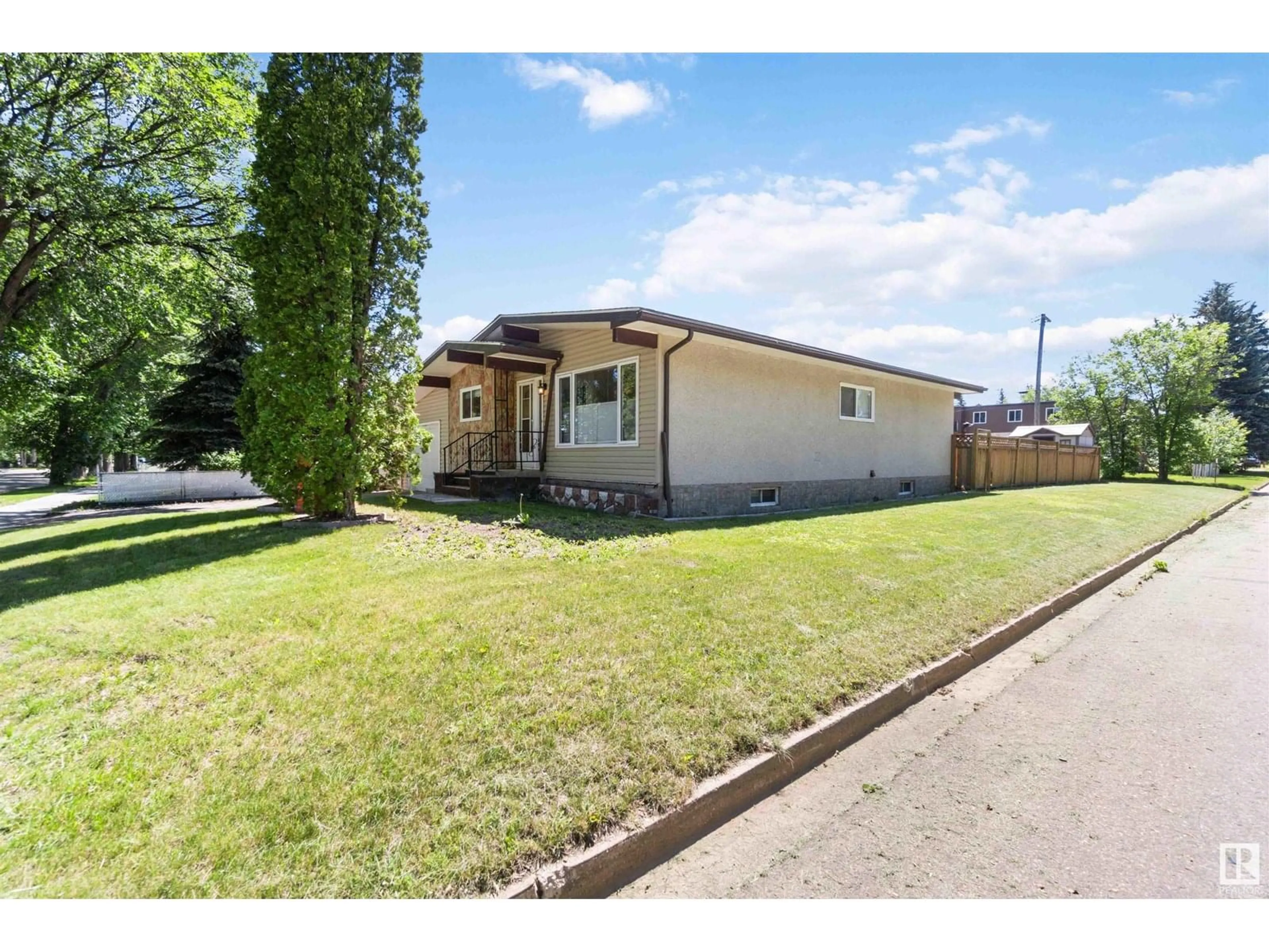 Unknown for 4923 53 AV, Redwater Alberta T0A2W0