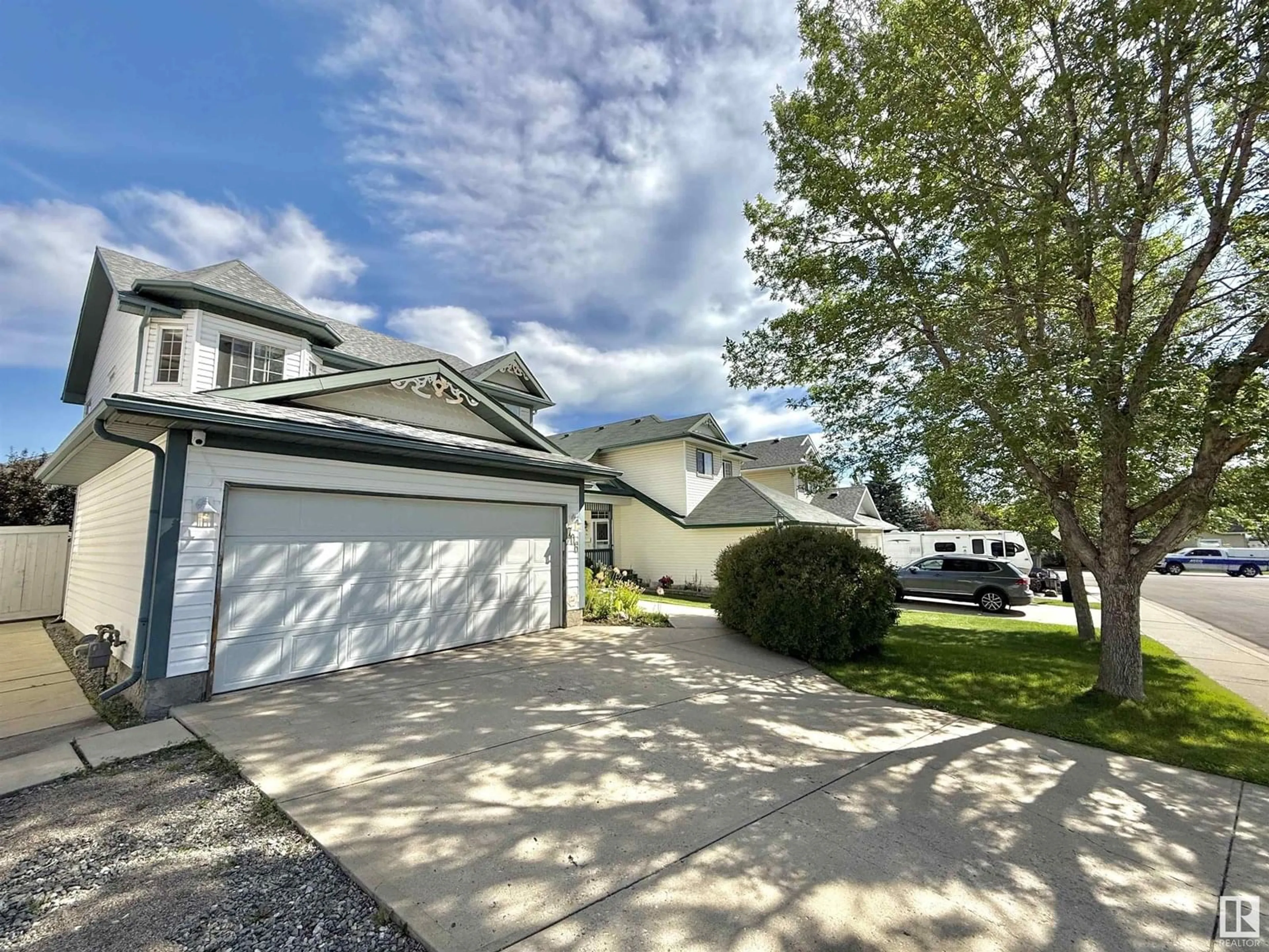 Unknown for 706 ORMSBY ROAD, Edmonton Alberta T5T6E4