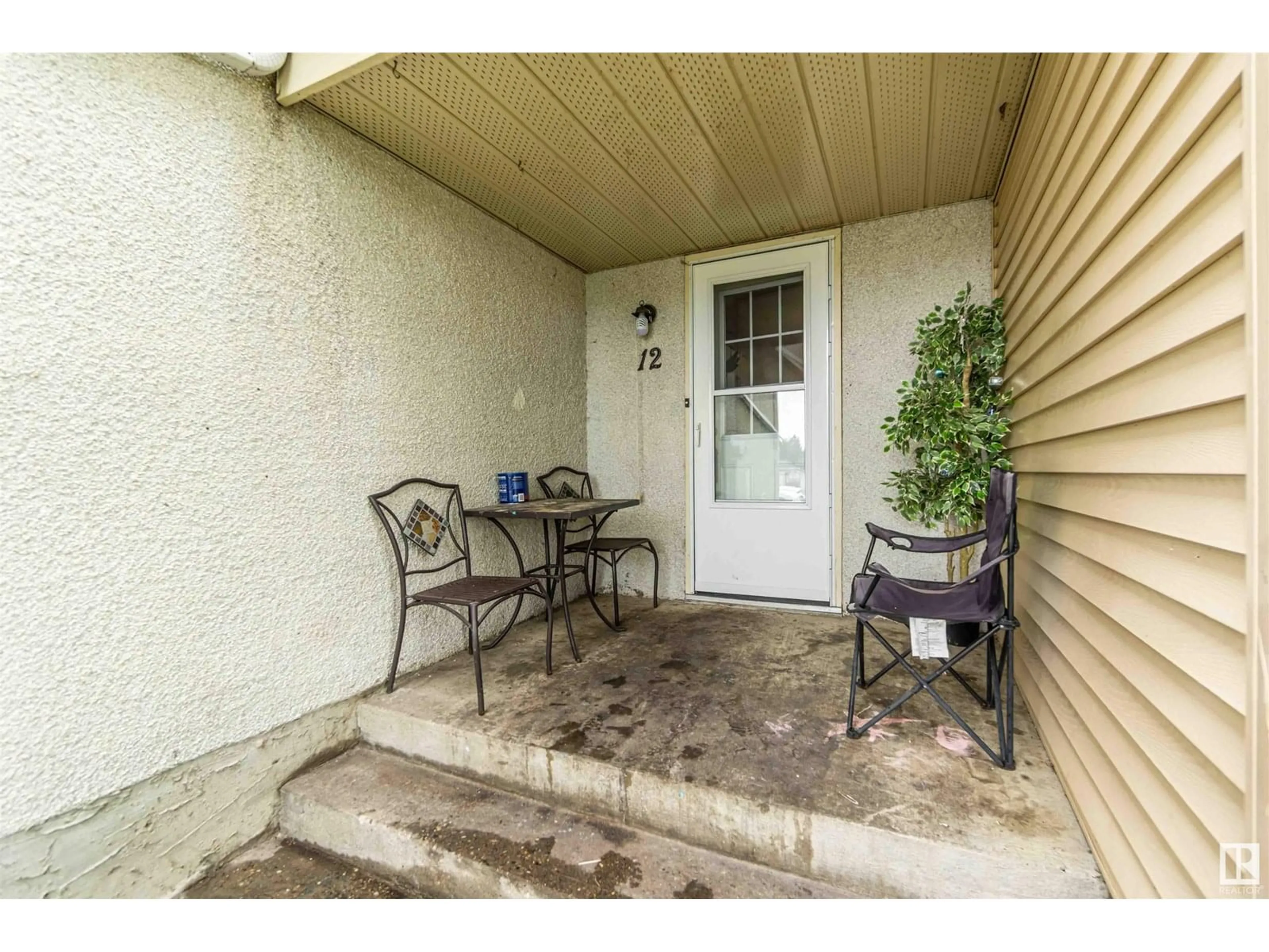 Indoor entryway for 12 ATHABASCA AC, Devon Alberta T9G1L8