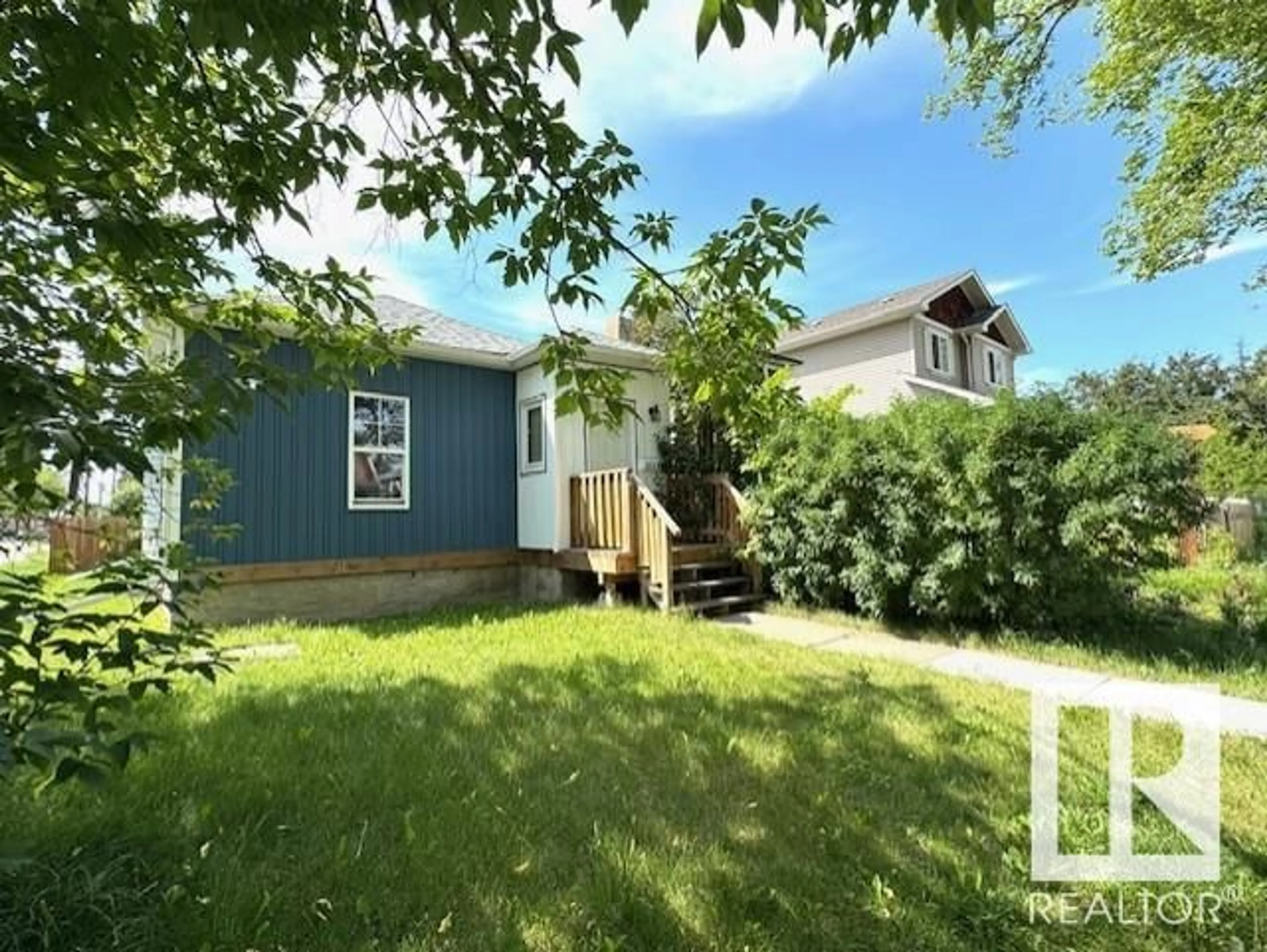 Unknown for 11202 96 ST, Edmonton Alberta T5G1S9