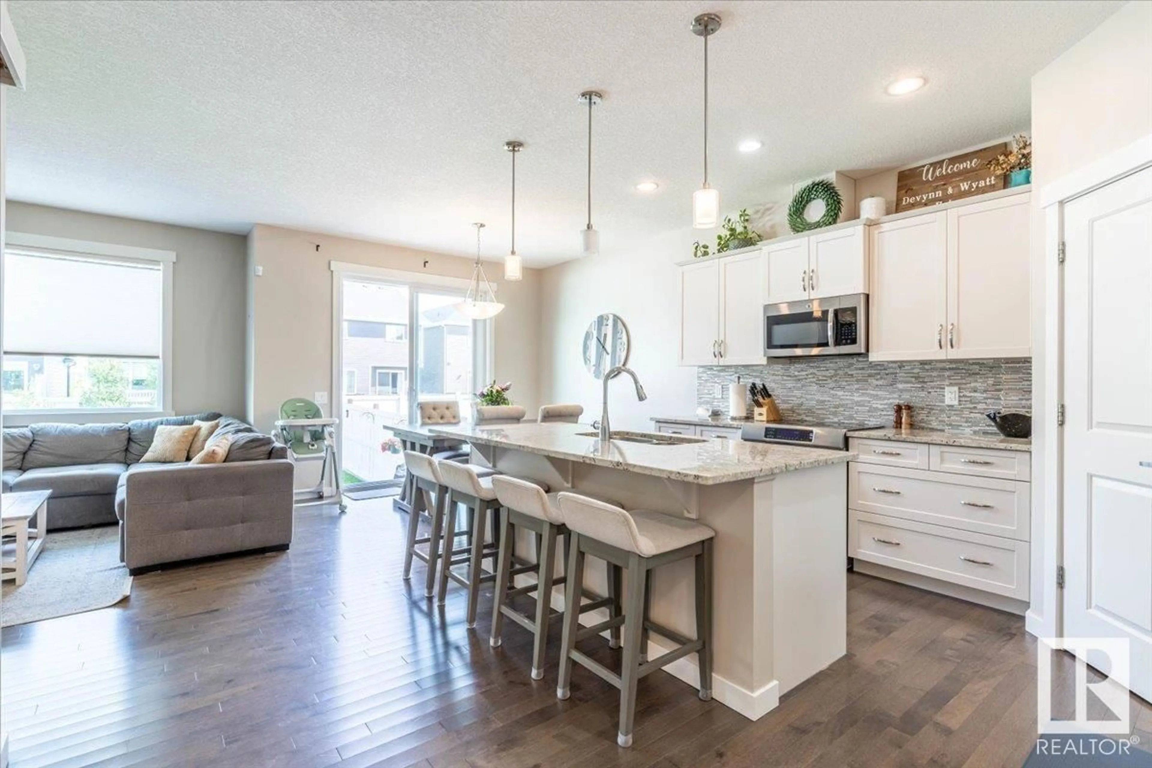 Open concept kitchen, unknown for 414 SIMPKINS LI, Leduc Alberta T9E1B8