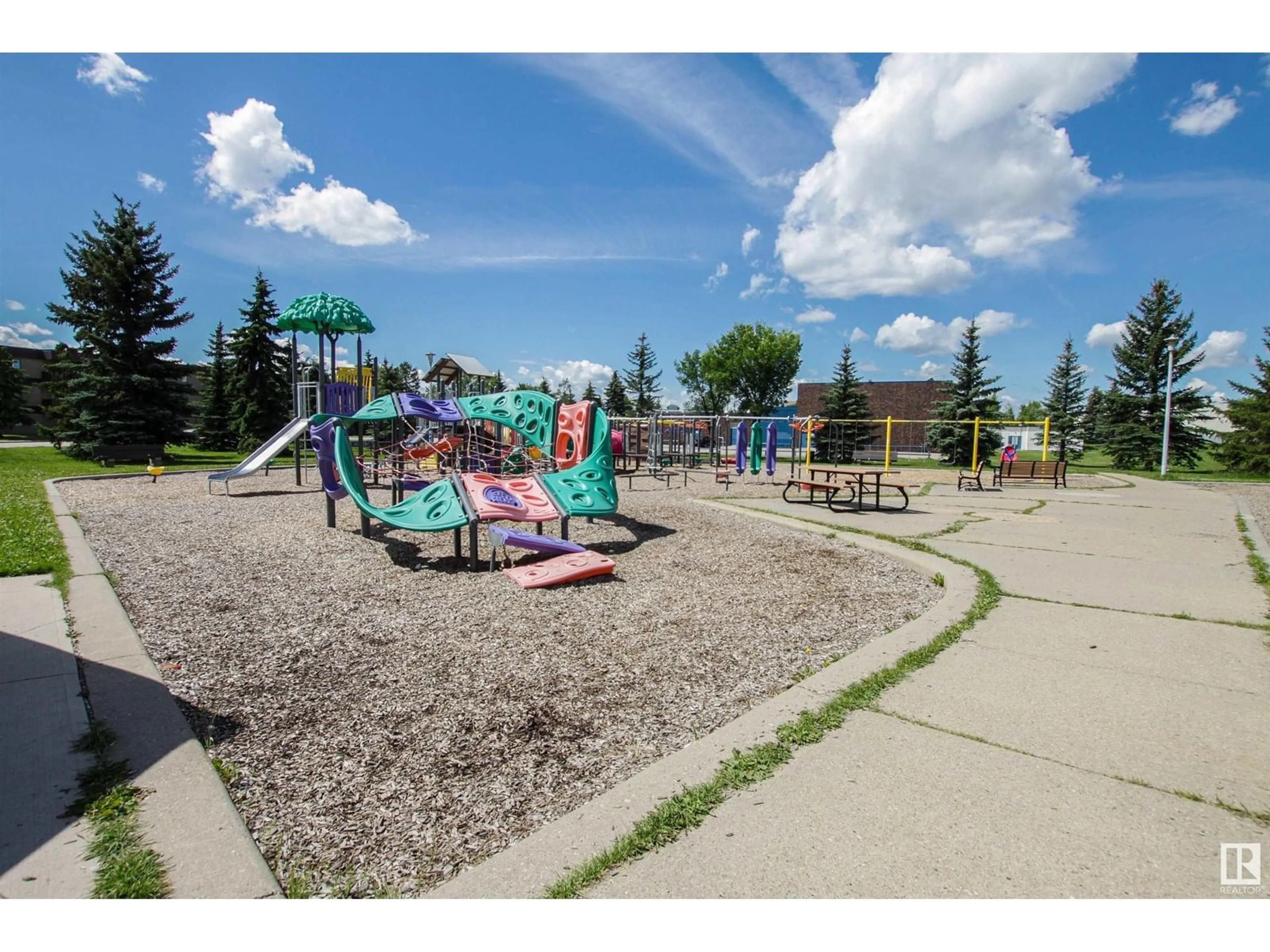 Unknown for 5363 HILL VIEW CR, Edmonton Alberta T6L1V9