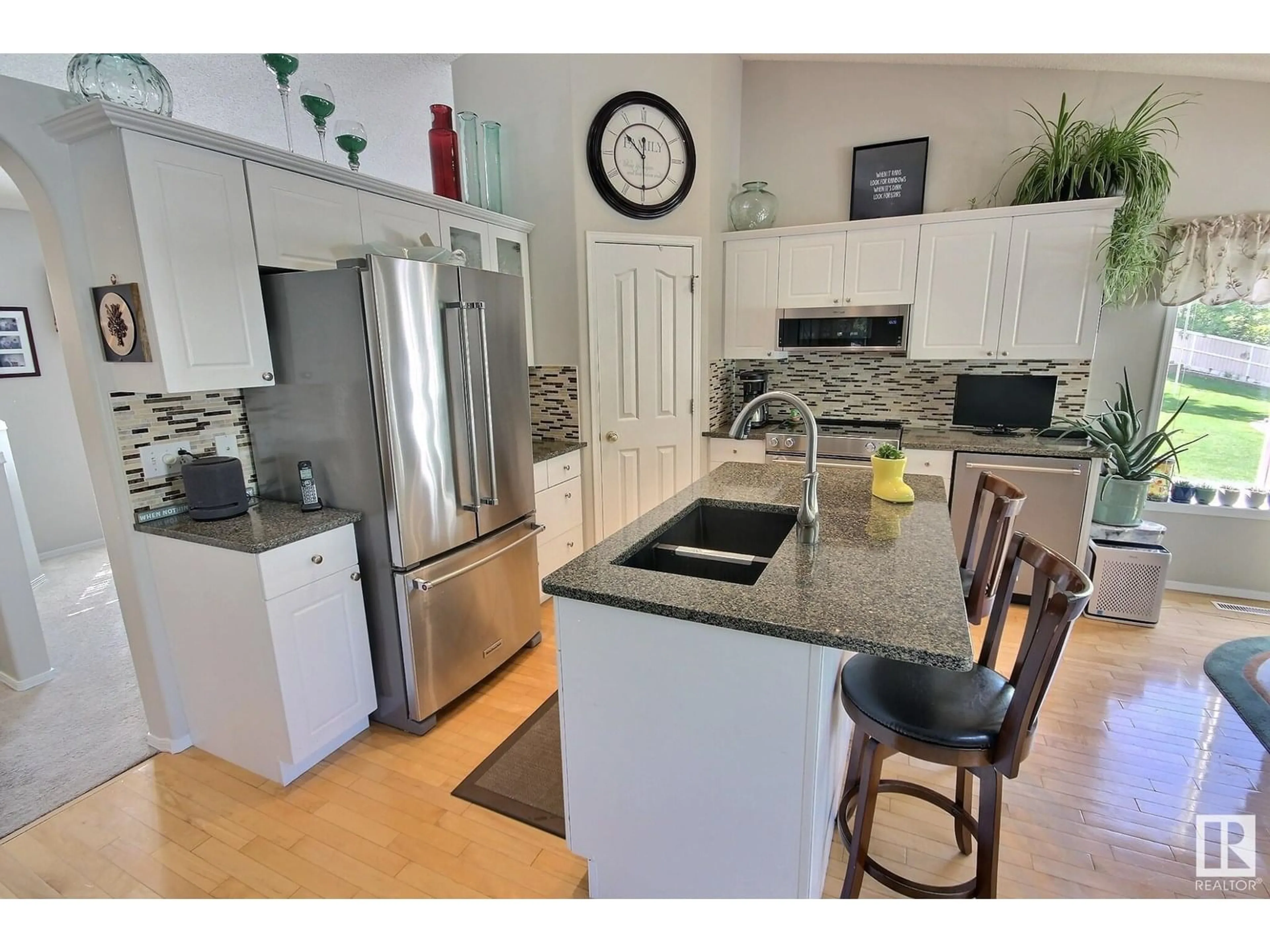 Open concept kitchen, ceramic/tile floor for 428 RAINBOW CR, Sherwood Park Alberta T8A5W4