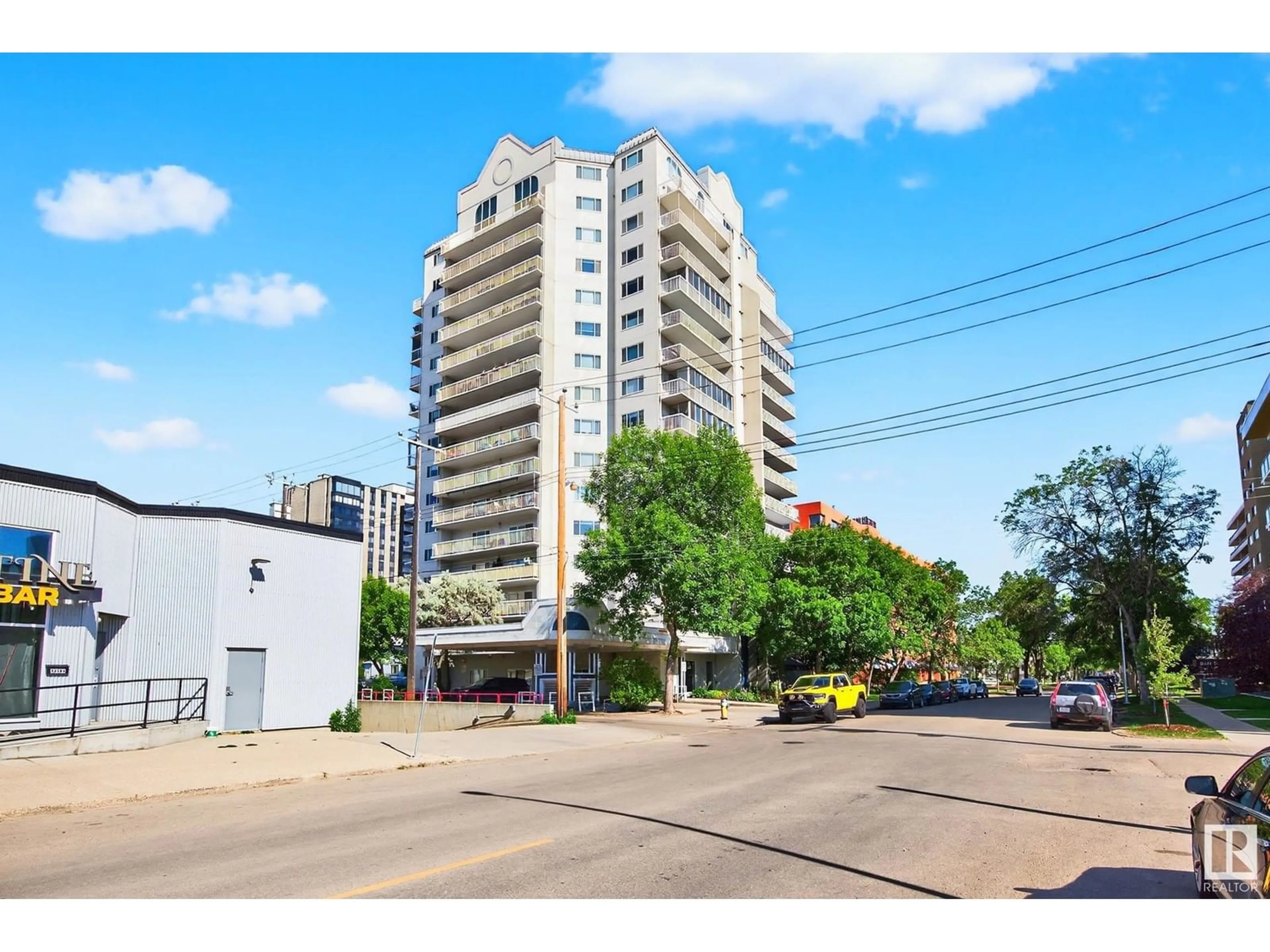 A pic from outside/outdoor area/front of a property/back of a property/a pic from drone, building for 604 - 10130 114 ST, Edmonton Alberta T5K2S6
