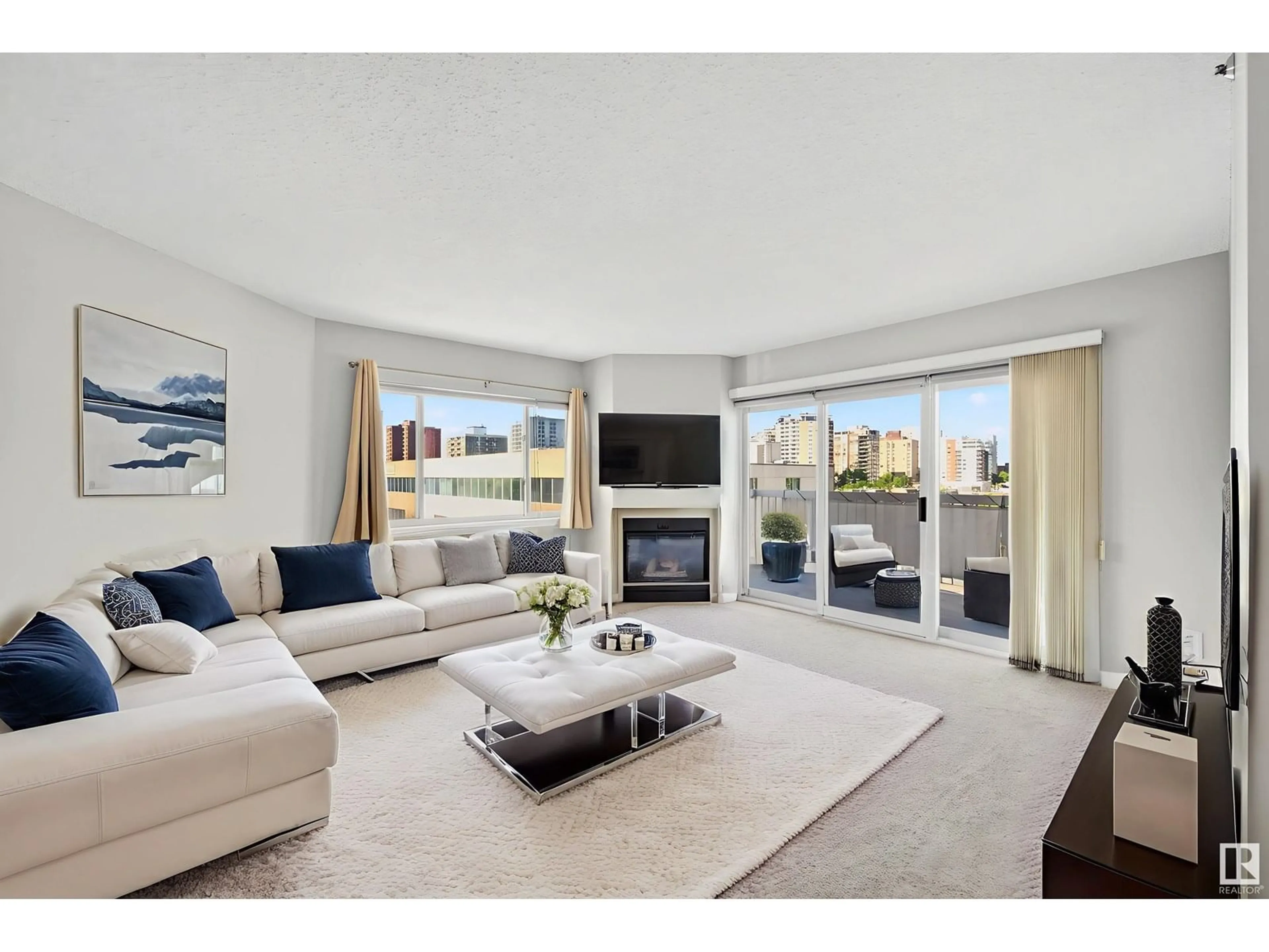 Living room with furniture, unknown for 604 - 10130 114 ST, Edmonton Alberta T5K2S6