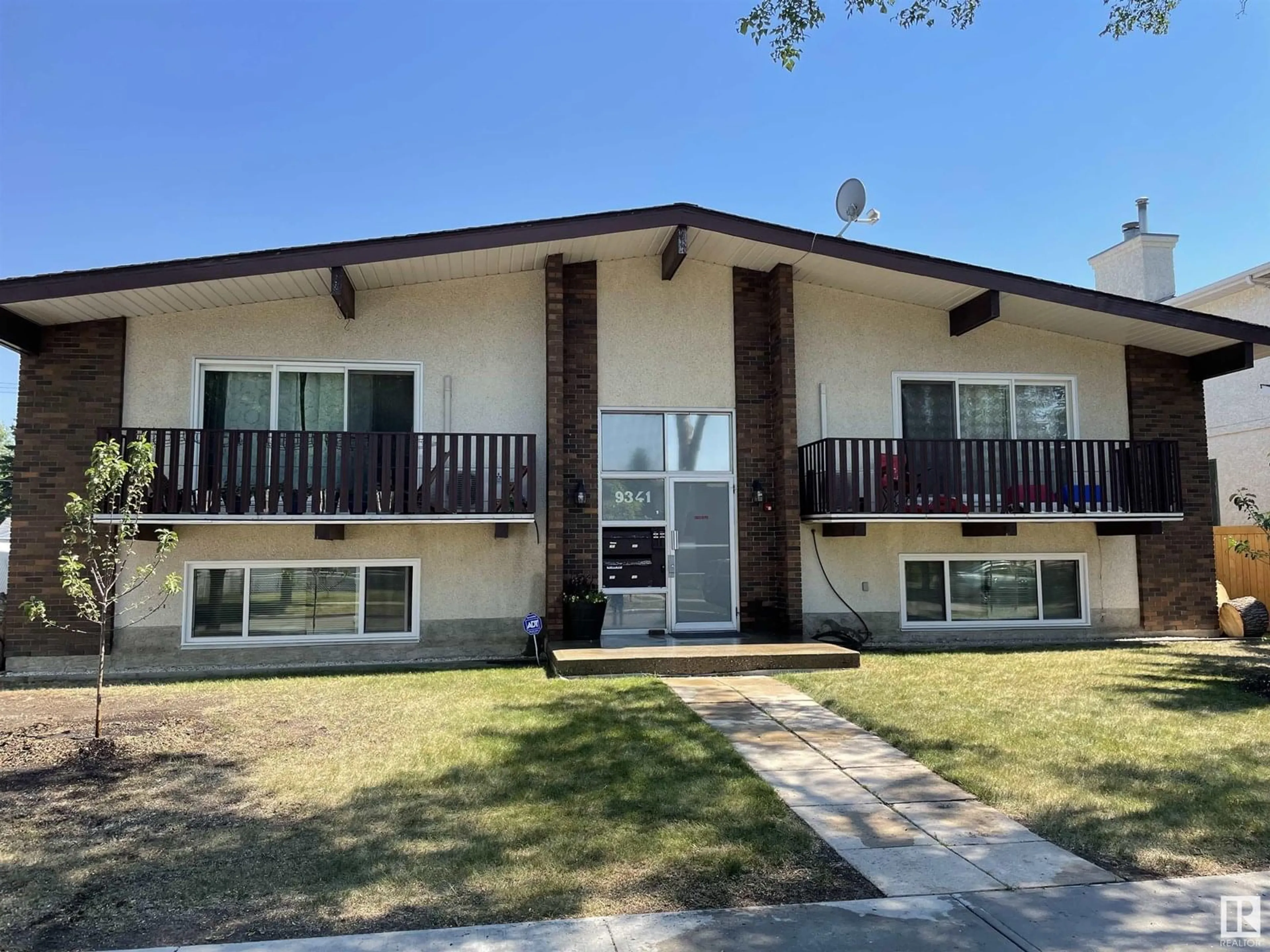 Unknown for 9341 95 ST, Edmonton Alberta T6C3X1