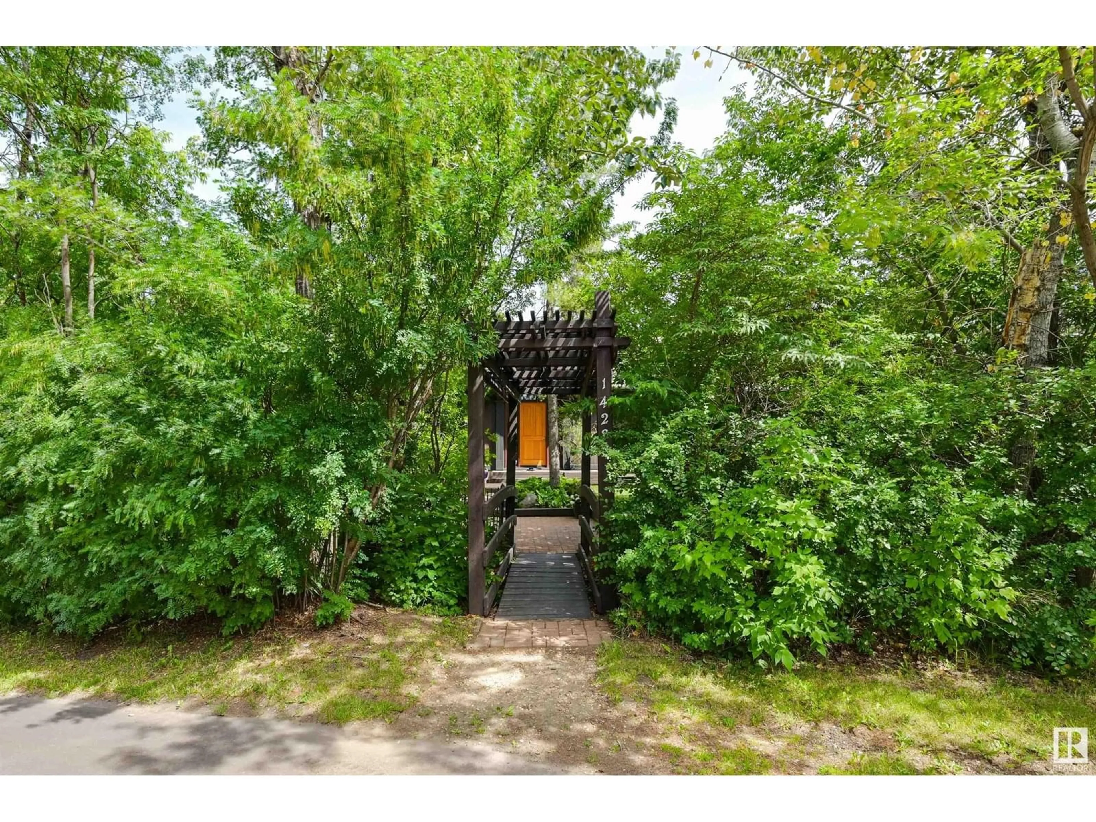 Unknown for 14232 RAVINE DR, Edmonton Alberta T5N3M2