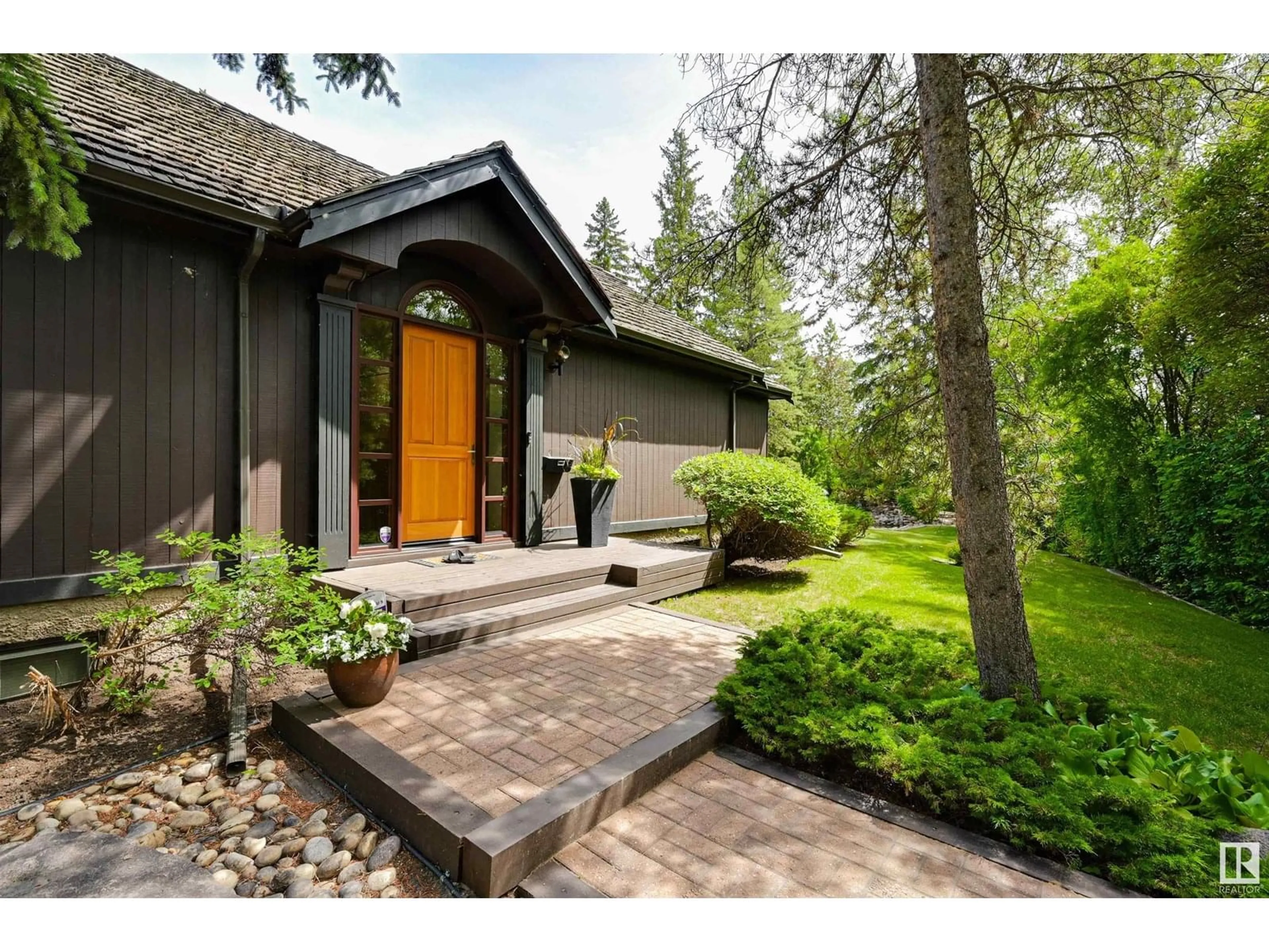 Unknown for 14232 RAVINE DR, Edmonton Alberta T5N3M2