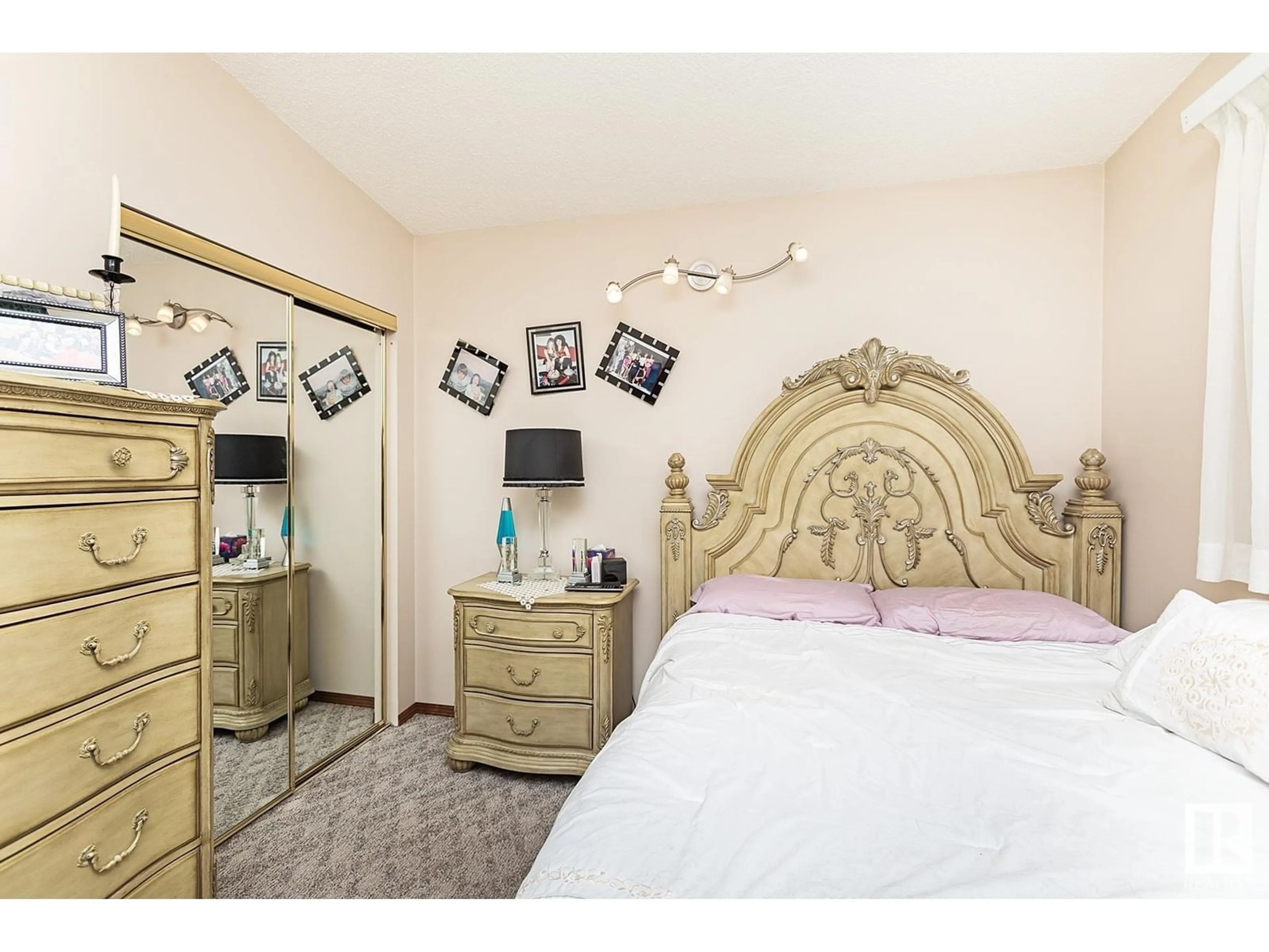 Bedroom with bed, unknown for 9523 134 AV, Edmonton Alberta T5E1H8