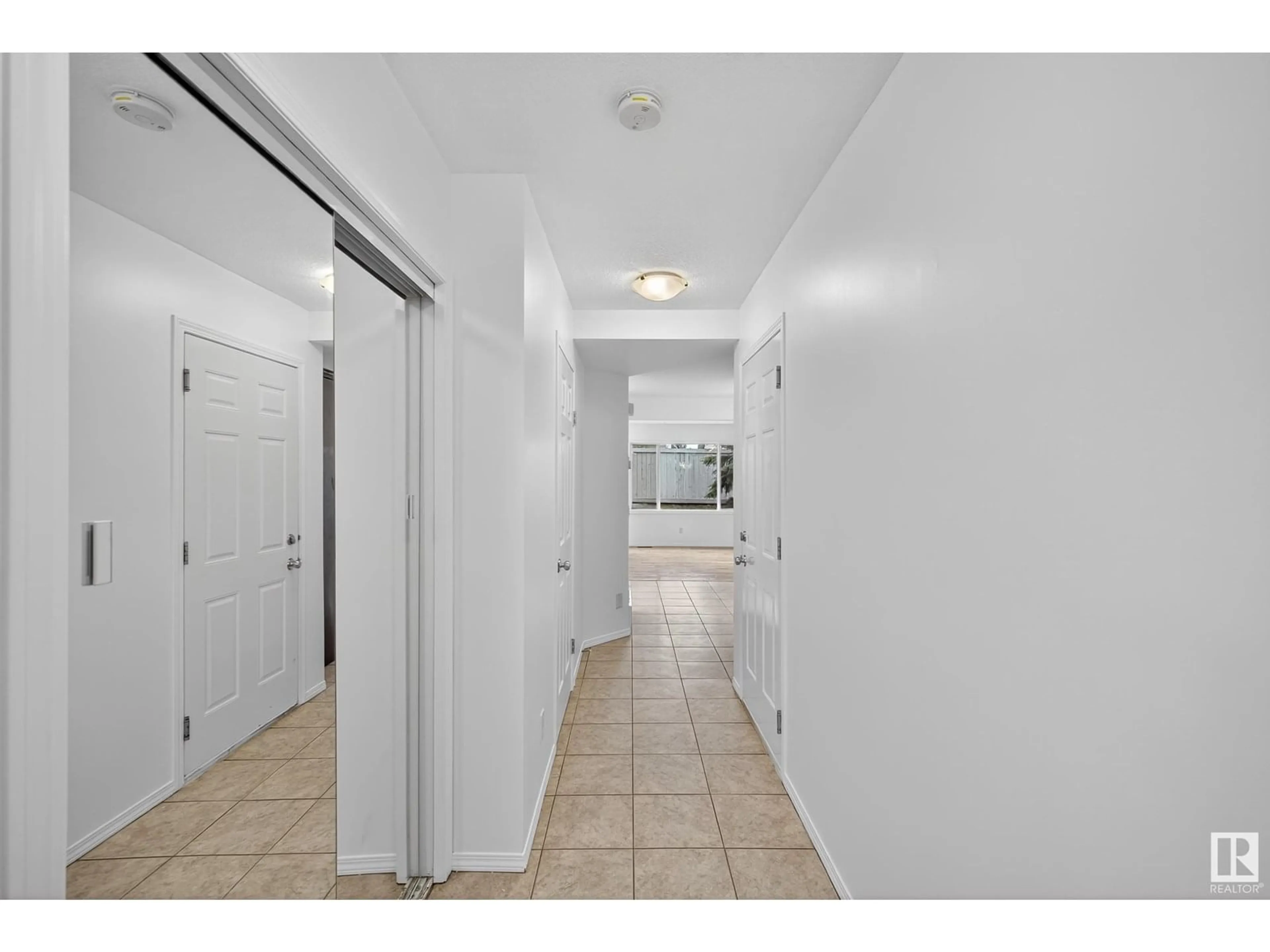 Indoor foyer for #12 - 2816 34 AV, Edmonton Alberta T6T2B4