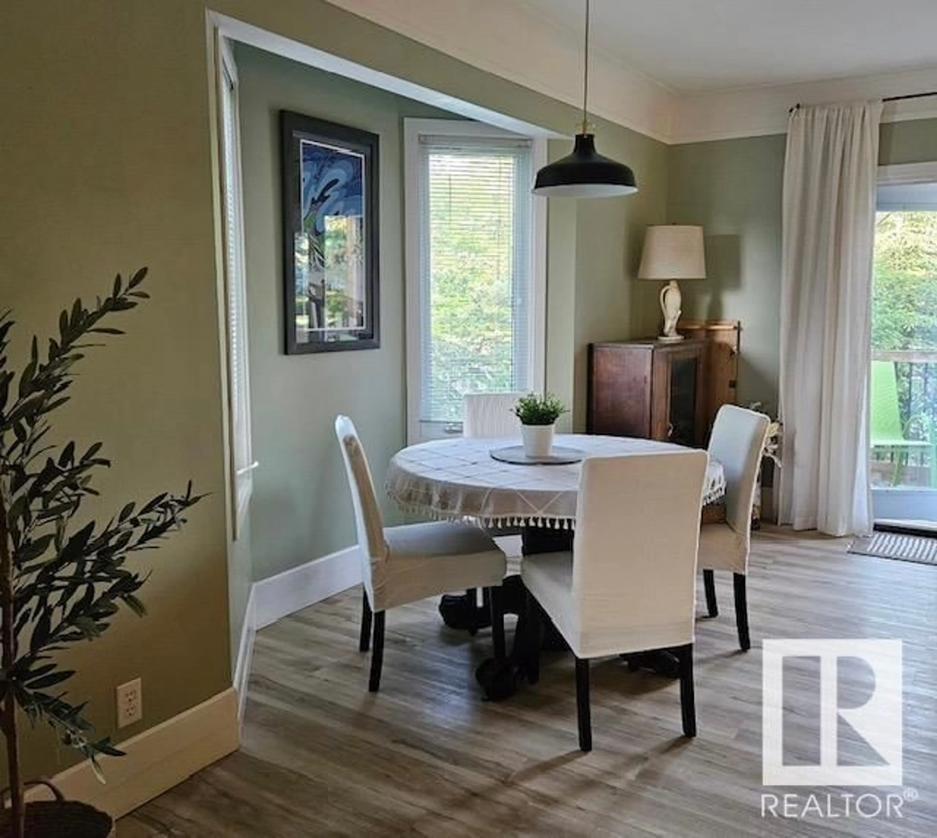 Dining room, unknown for 4801 50 STREET, Calmar Alberta T0C0V0
