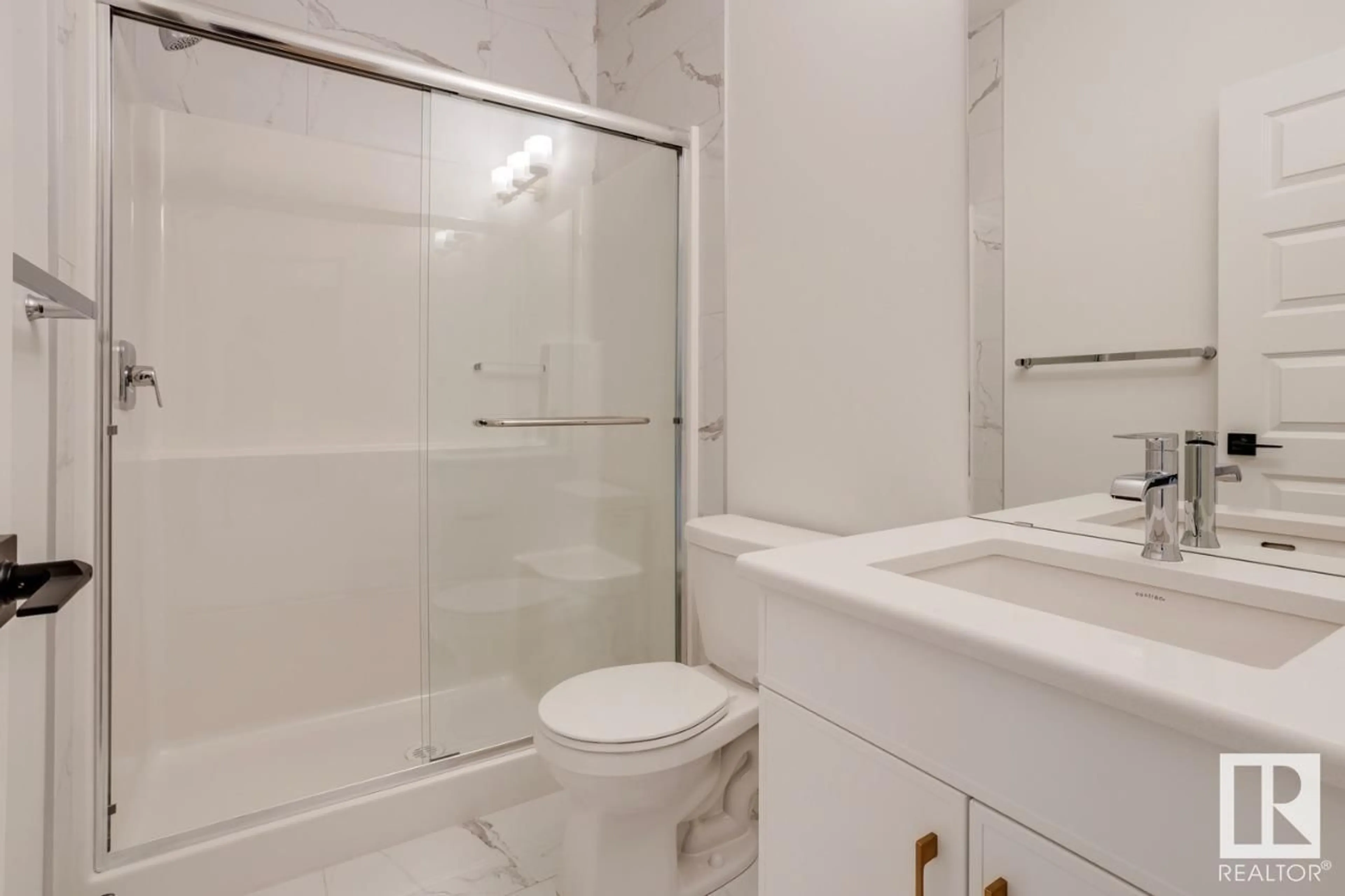 Standard bathroom, unknown for 1536 GRANT WY, Edmonton Alberta T5T0W2